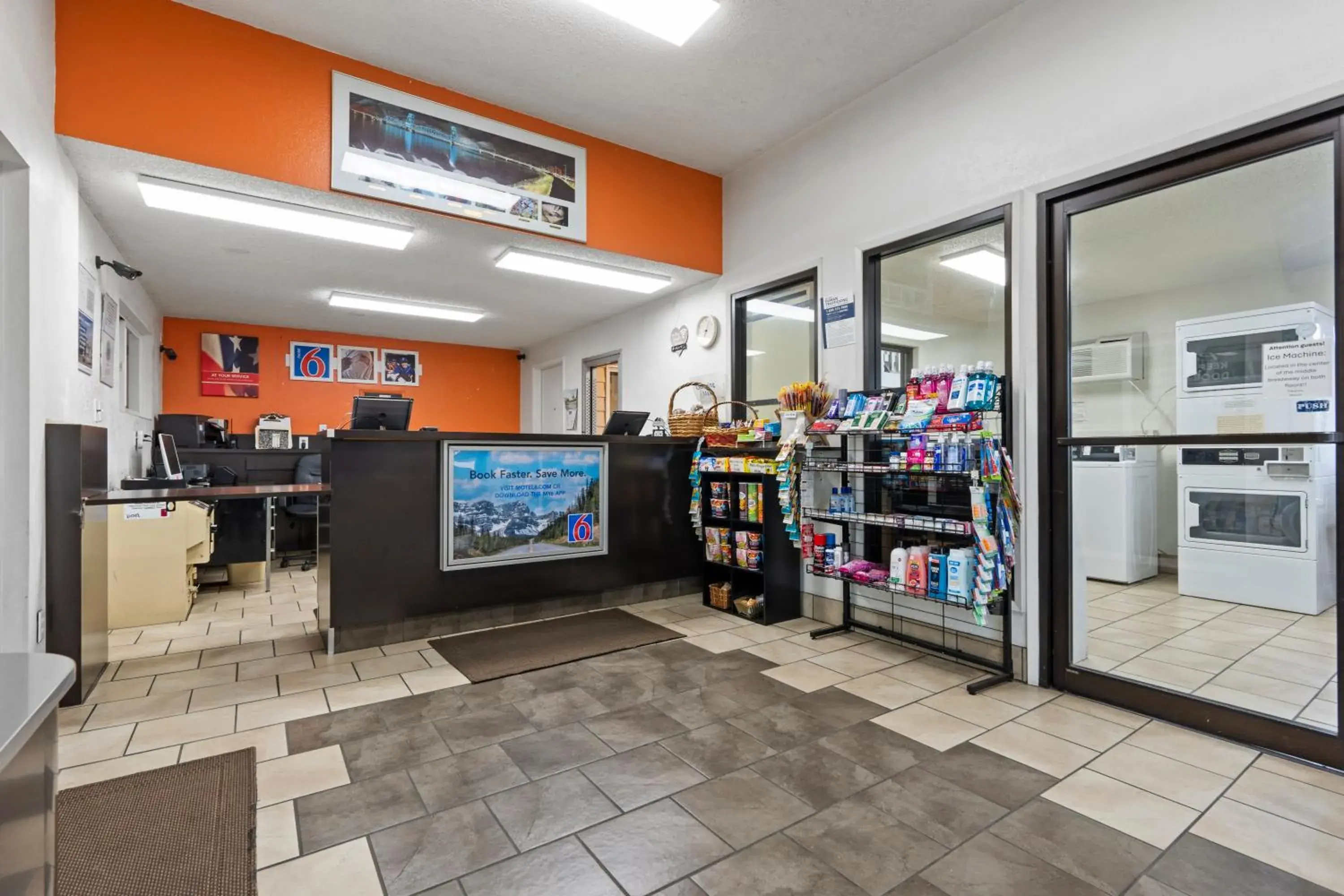 Lobby or reception in Motel 6 Clarkston WA Lobby or reception in Motel 6 Clarkston WA