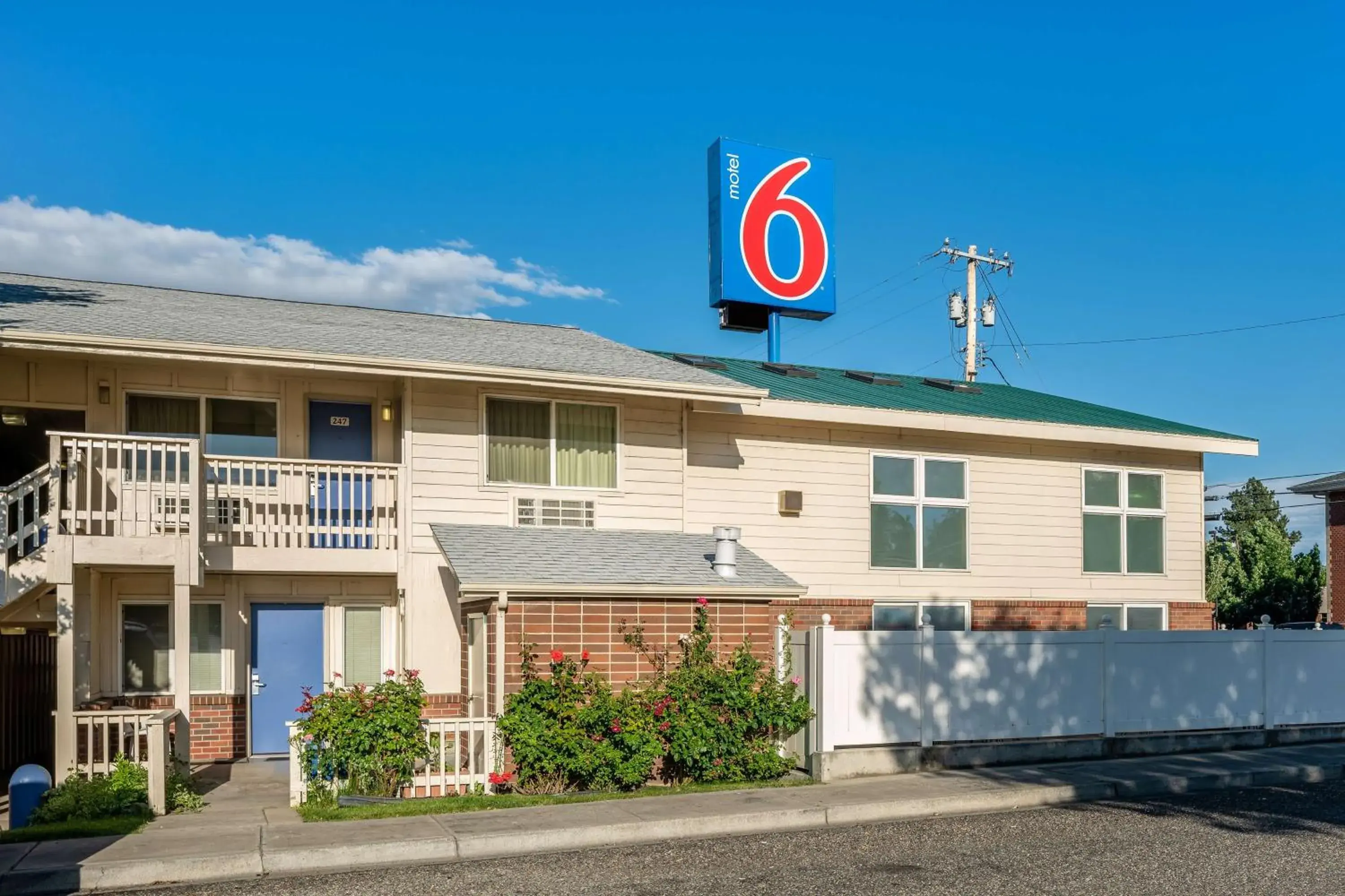 Property building in Motel 6 Clarkston WA Property building in Motel 6 Clarkston WA