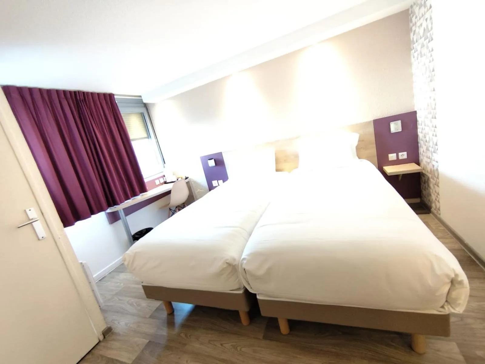 View (from property/room), Bed in Kyriad Meaux Sud Nanteuil Les Meaux