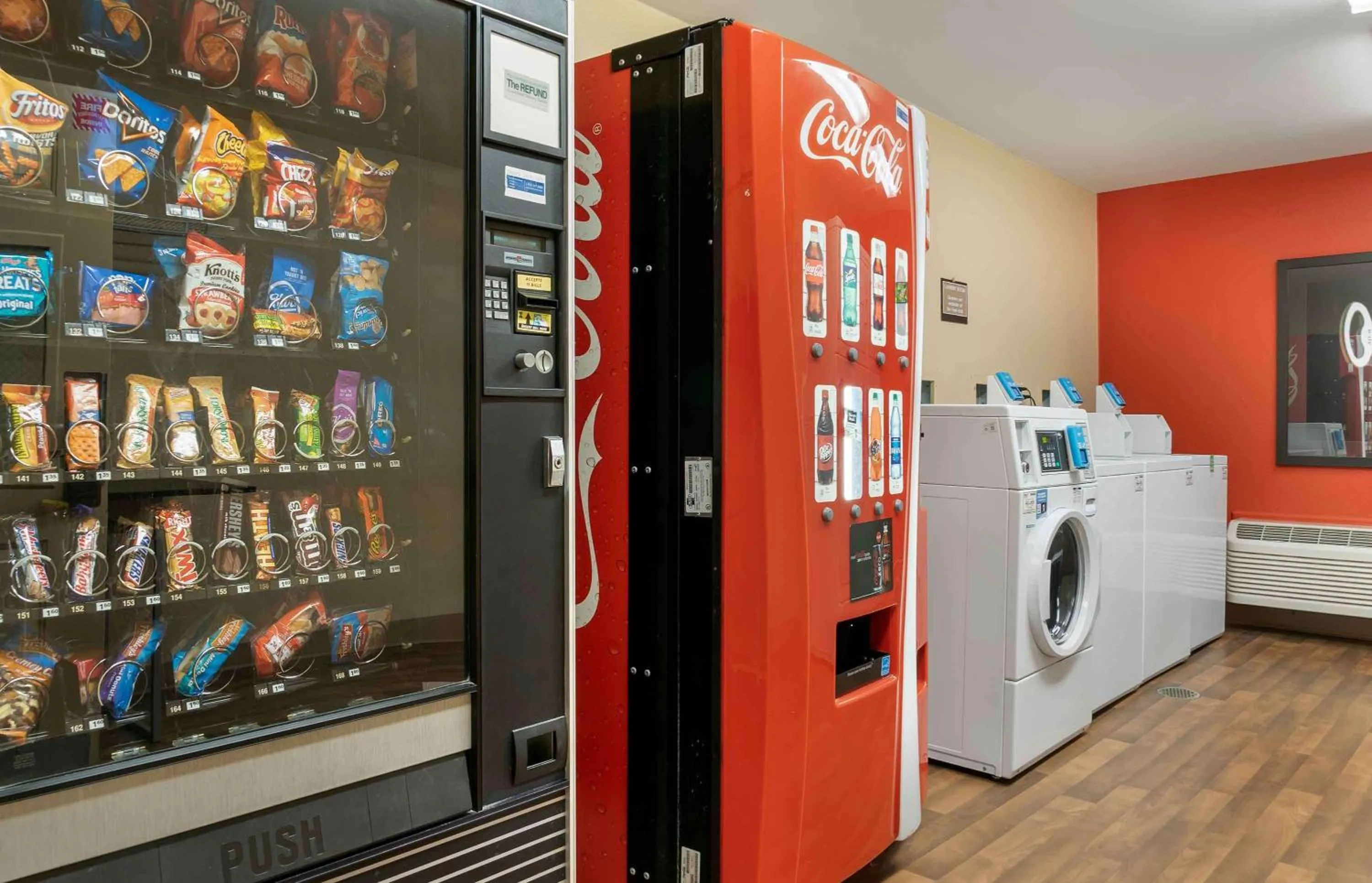 Property building in Extended Stay America Suites - Detroit - Novi - Orchard Hill Place