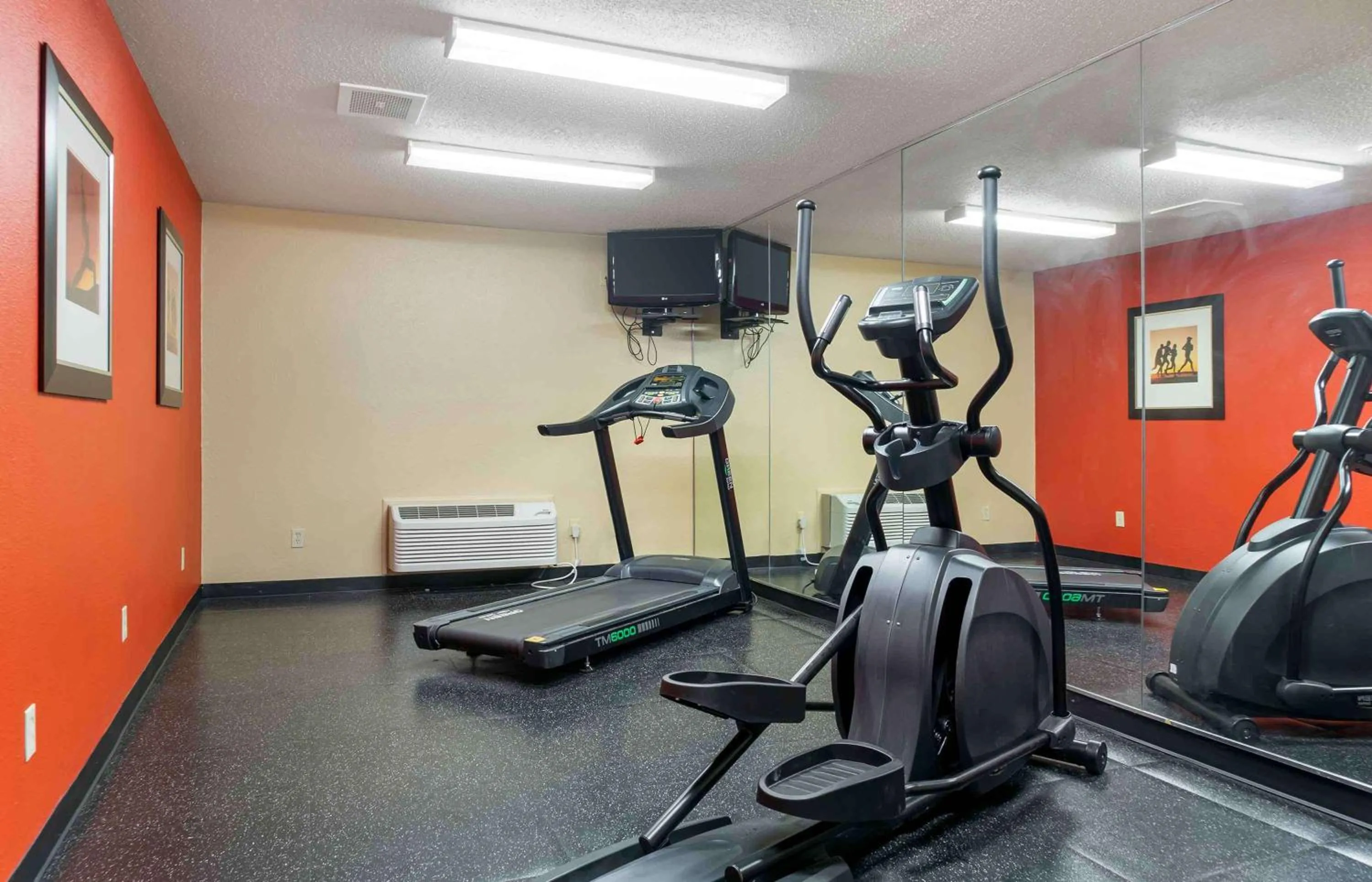 Fitness centre/facilities in Extended Stay America Suites - Detroit - Novi - Orchard Hill Place