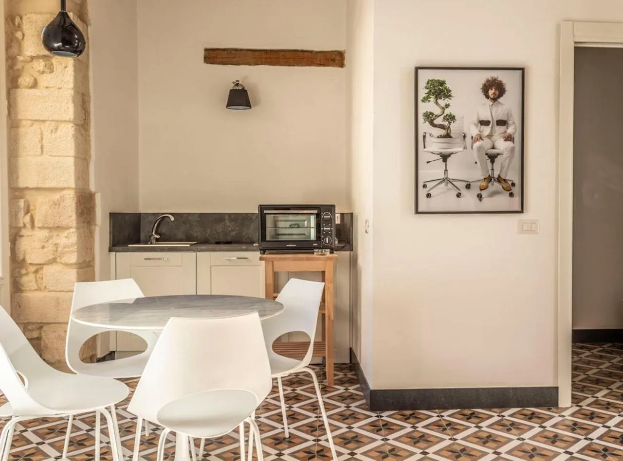 Kitchen or kitchenette in Isabella di Castiglia Apartments