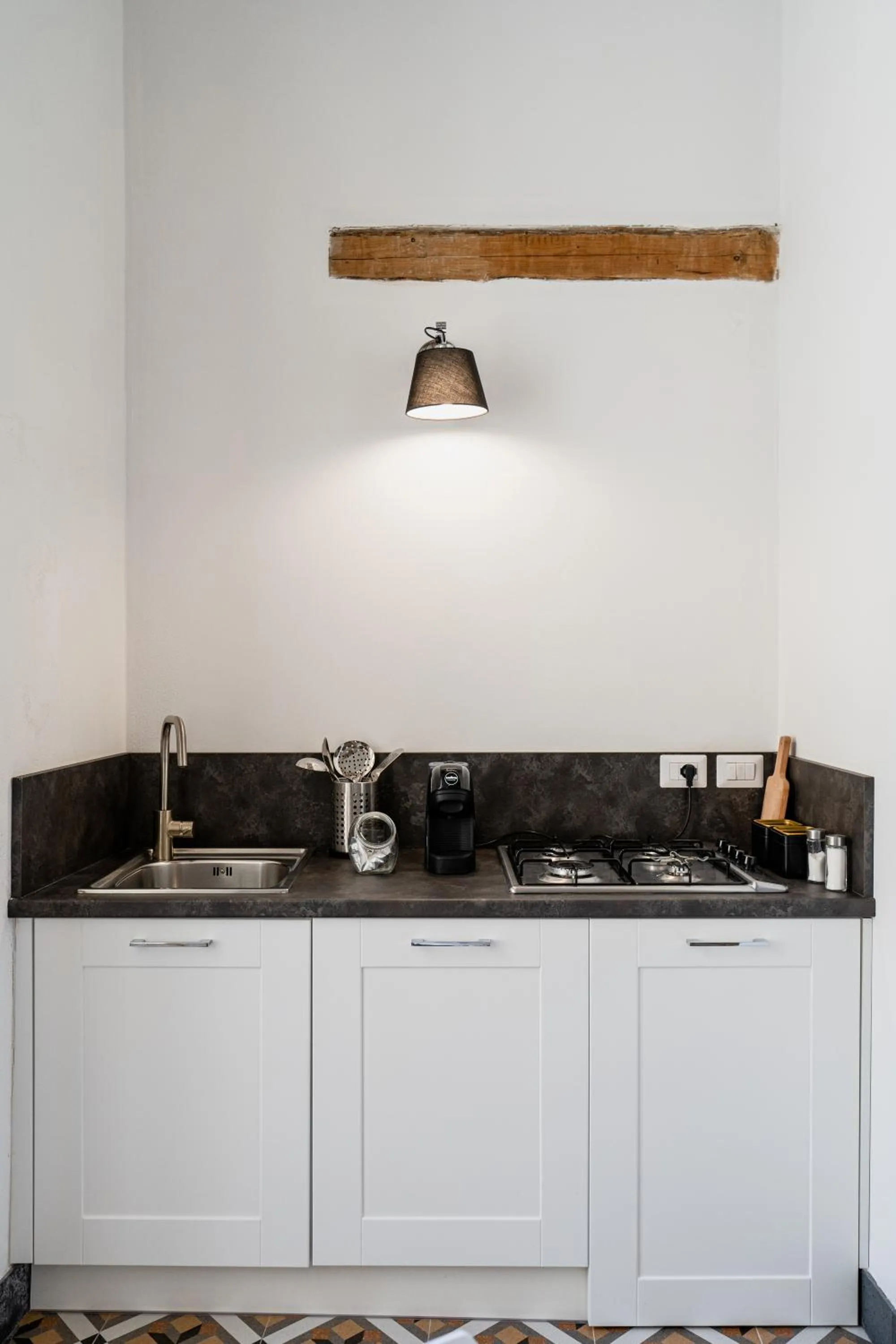 Kitchen or kitchenette in Isabella di Castiglia Apartments