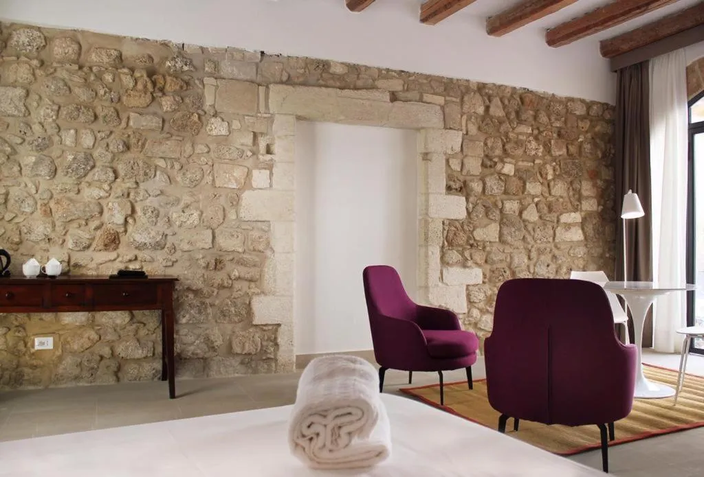 Living room in Isabella di Castiglia Apartments