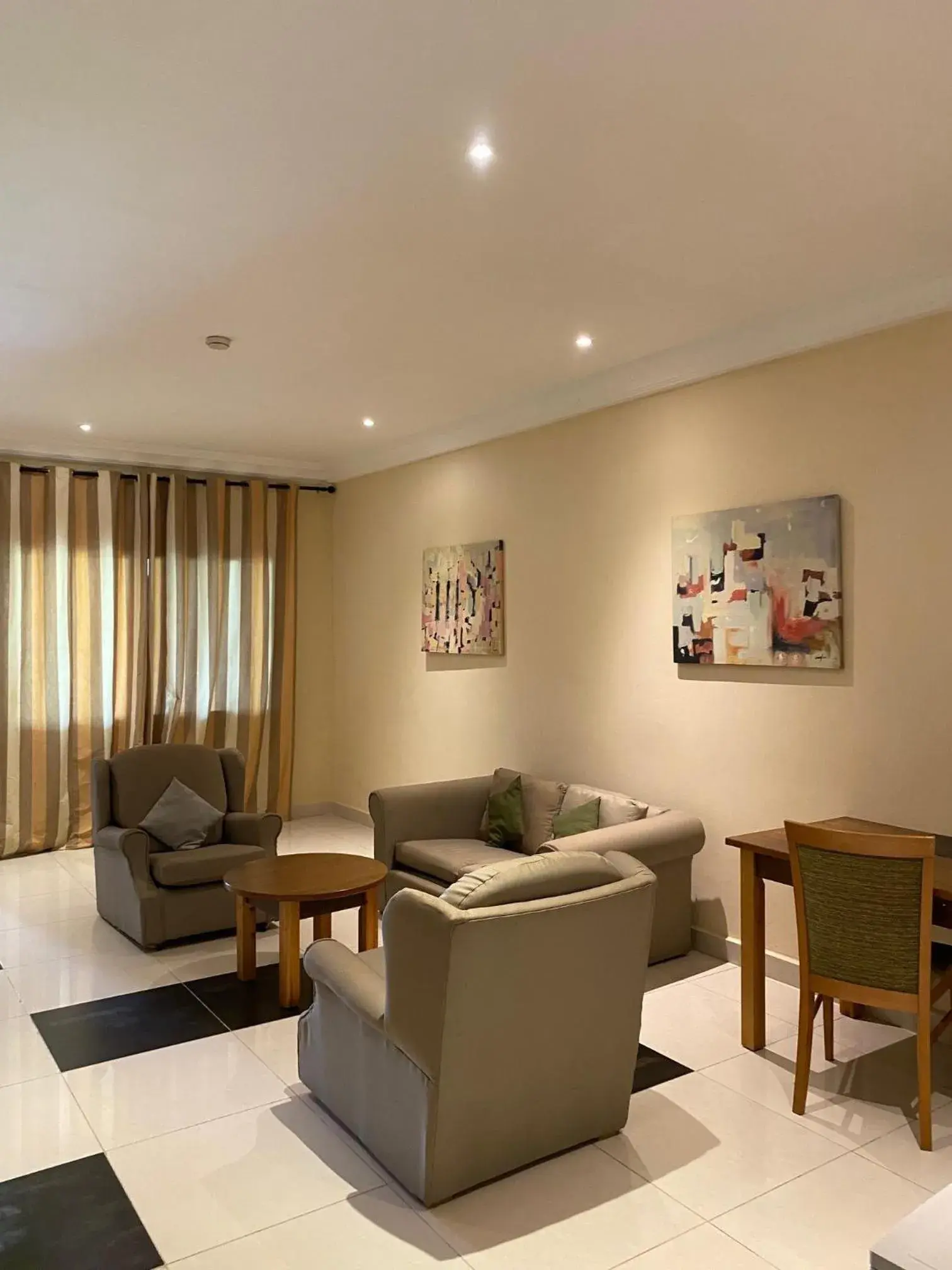 Living room in Senegambia Beach Hotel Living room in Senegambia Beach Hotel