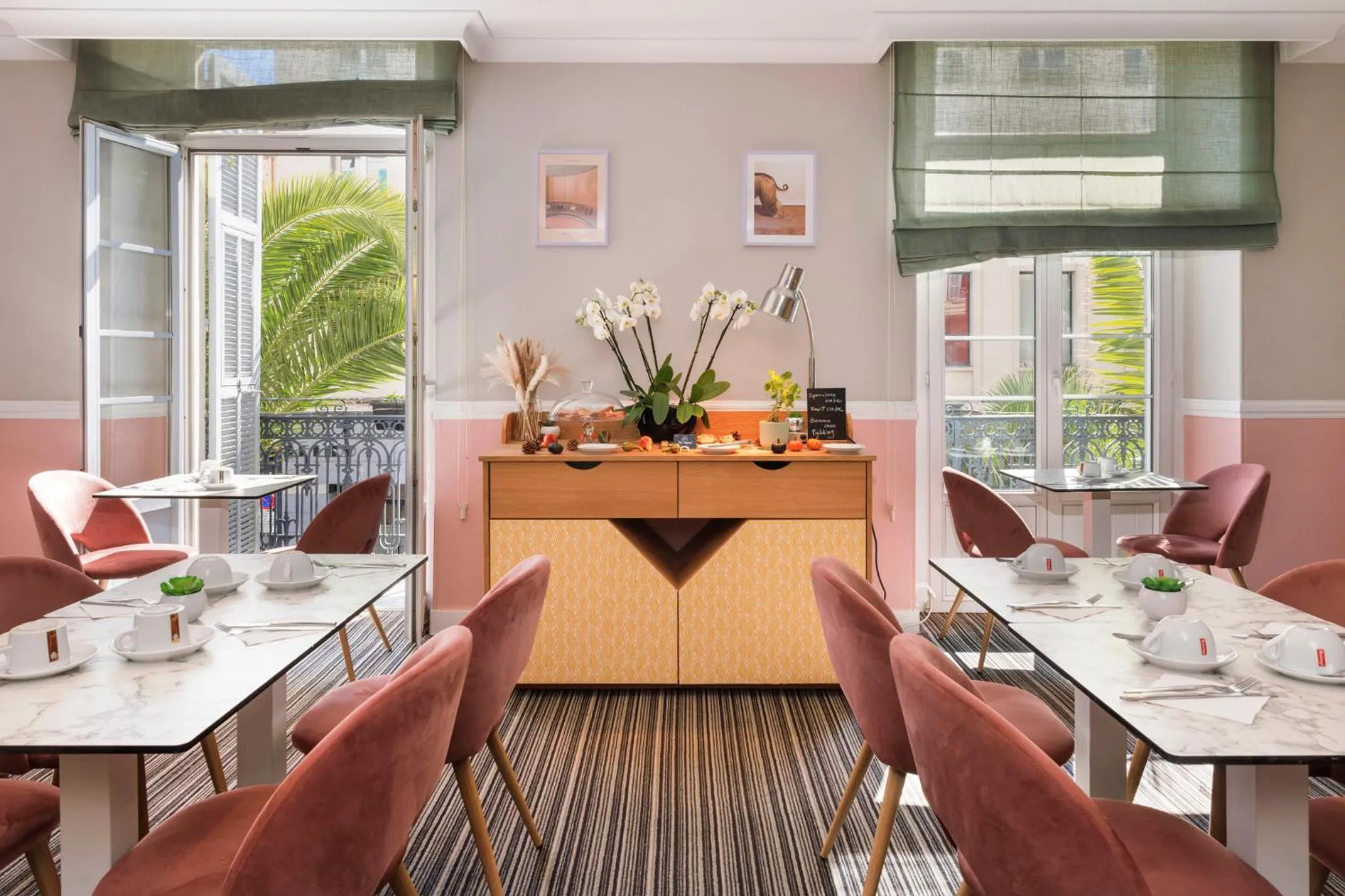 Restaurant/places to eat in Best Western Hotel Lakmi Nice