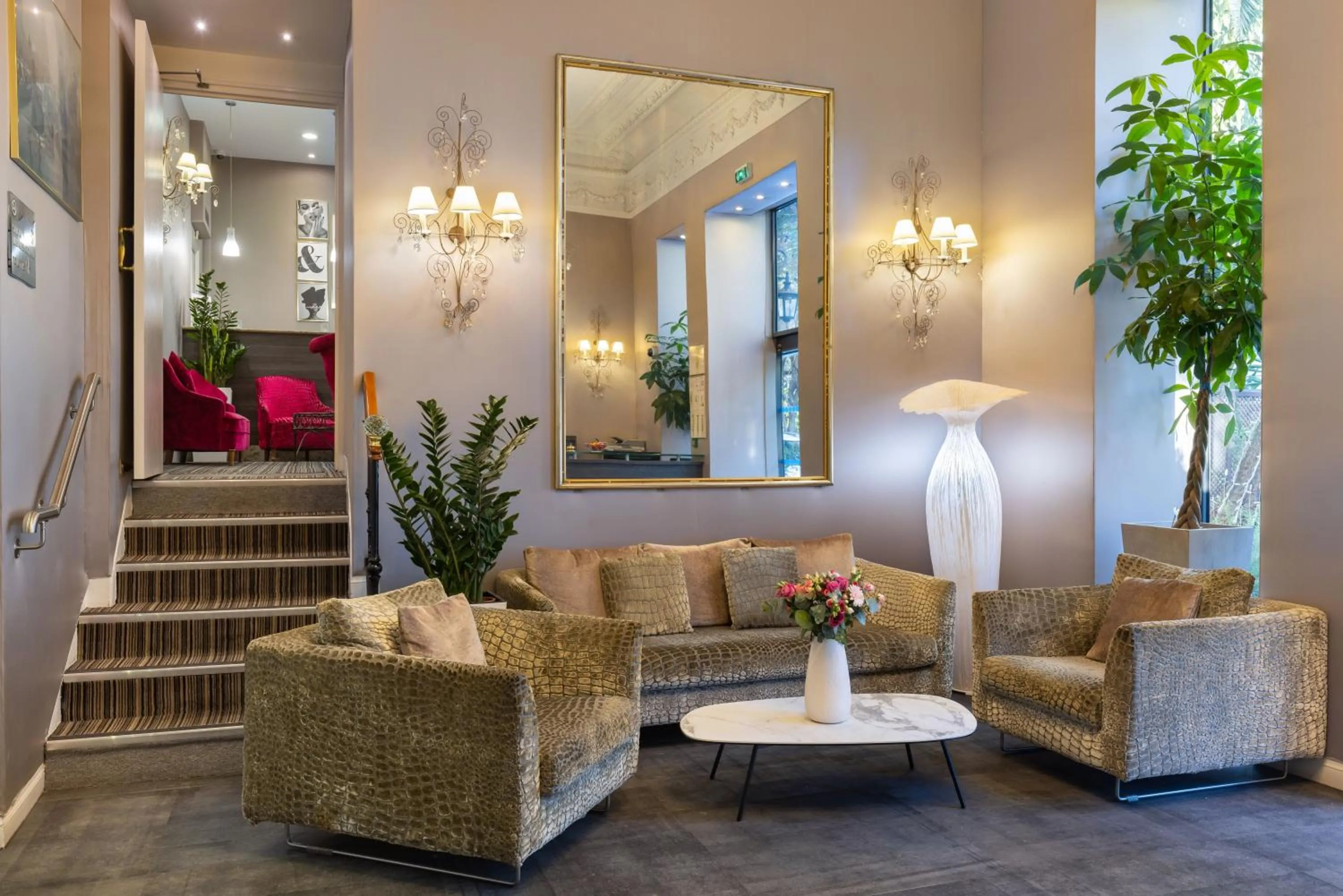 Lobby or reception in Best Western Hotel Lakmi Nice