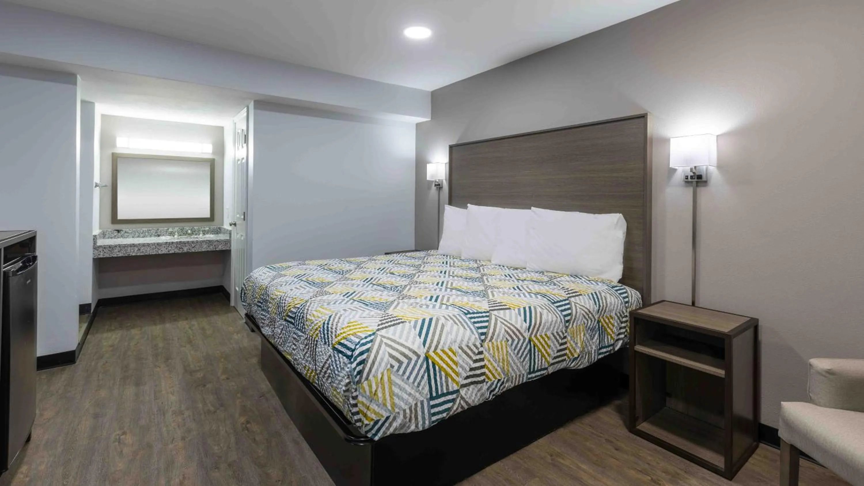 Bed in Motel 6 Hickory NC