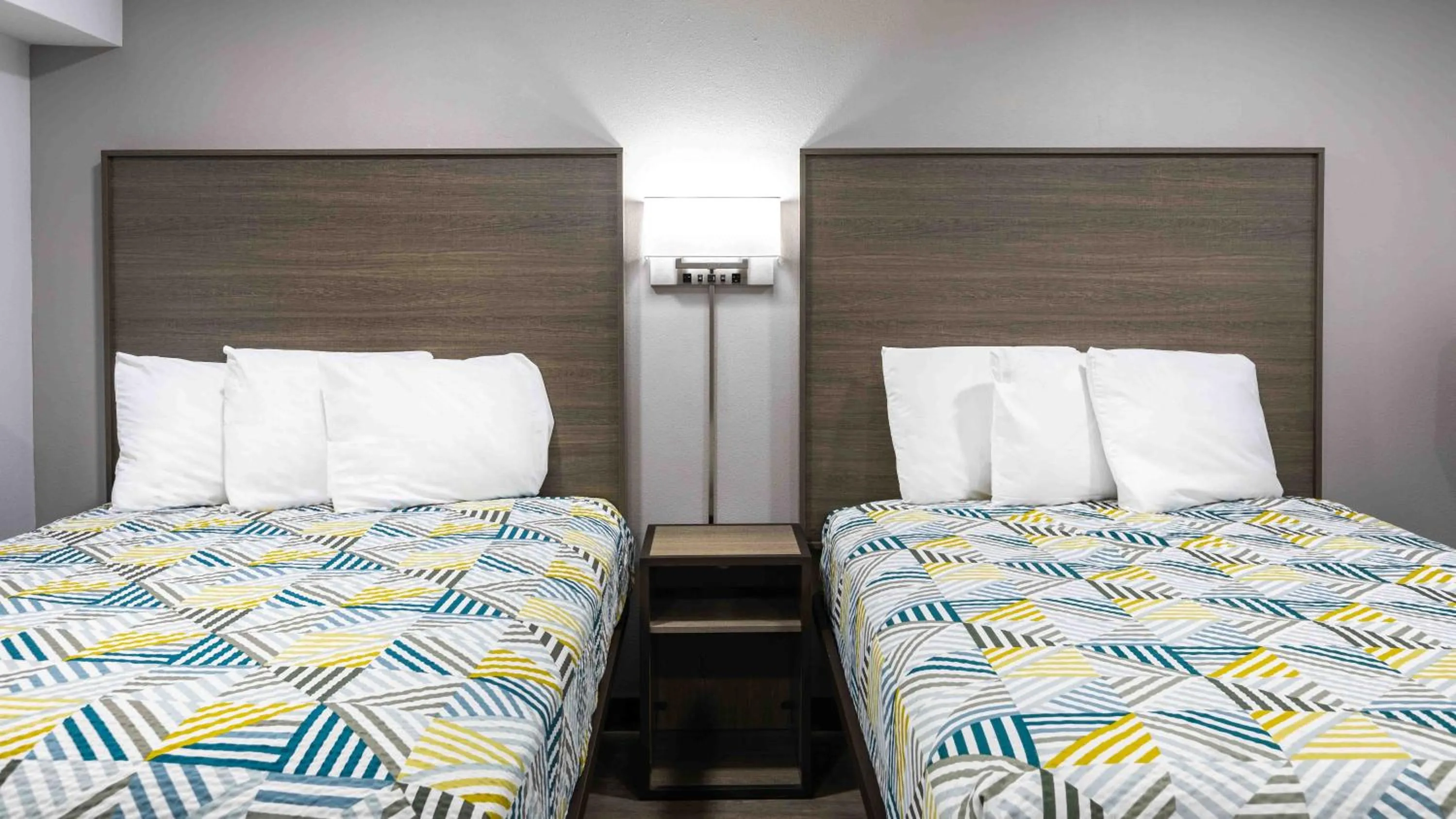 Bed in Motel 6 Hickory NC