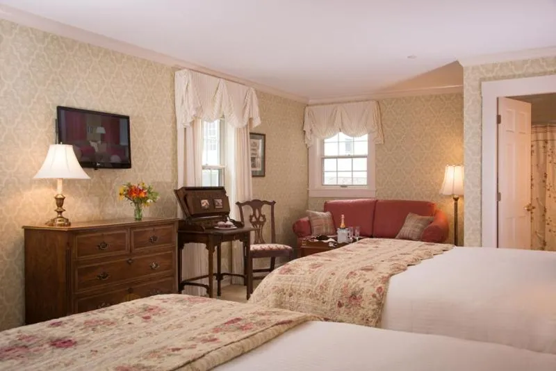 Bed in Deerfield Inn