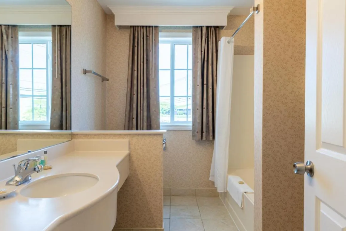 Ogunquit Hotel and Suites