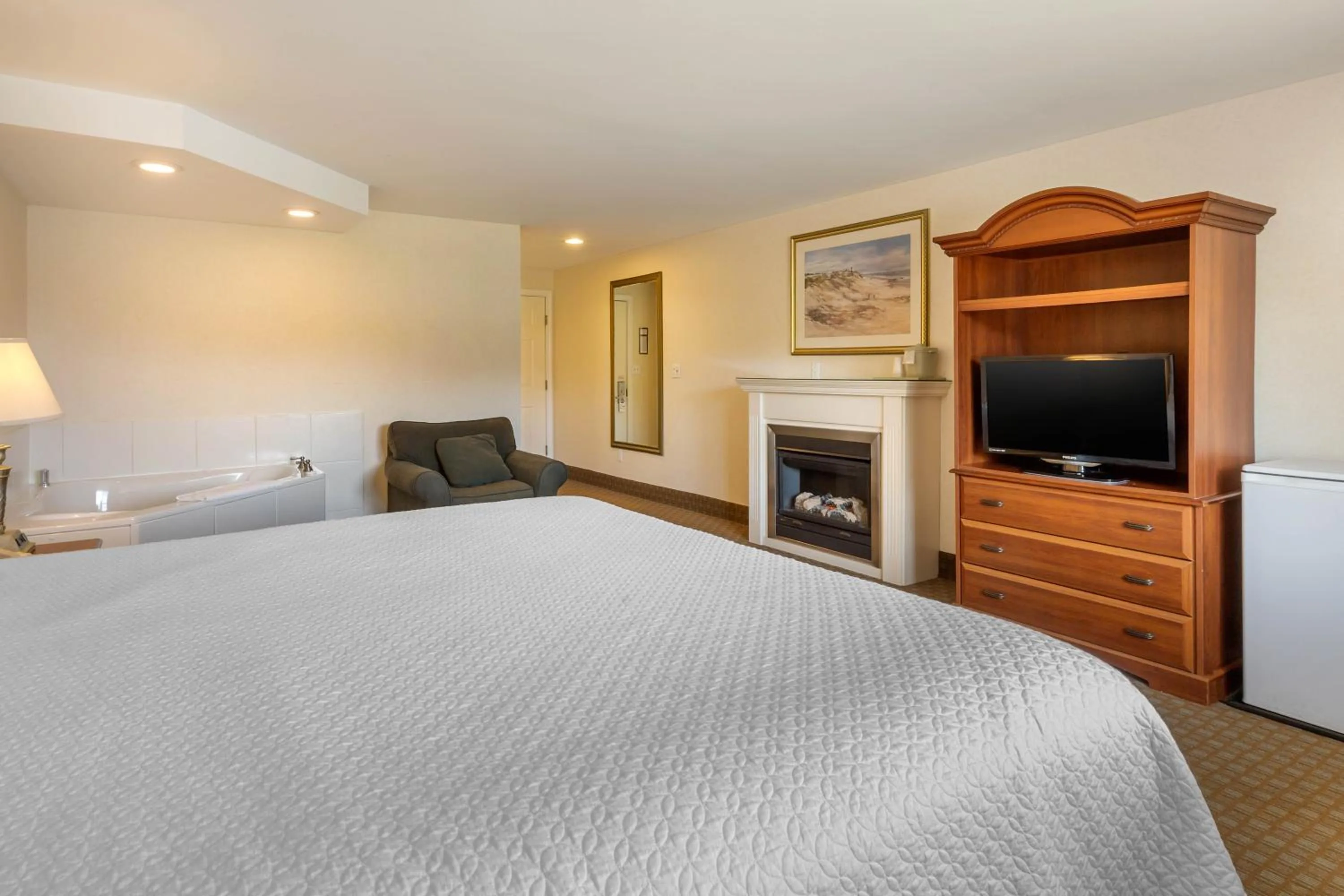 Spa and wellness centre/facilities, Bed in Ogunquit Hotel and Suites