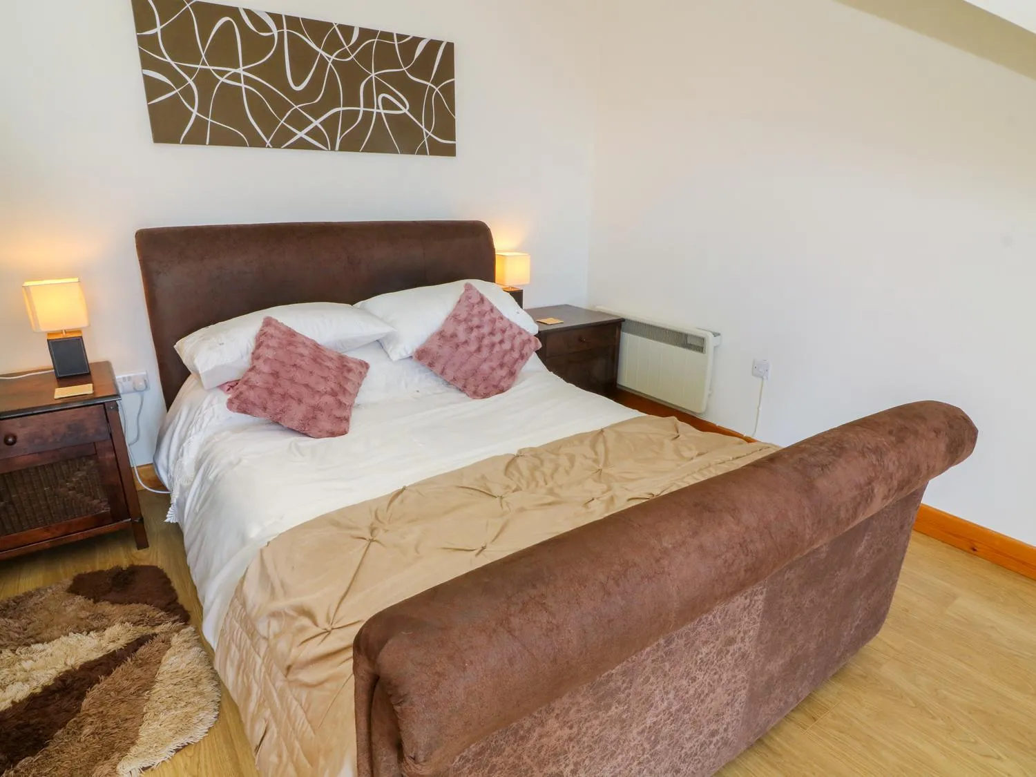 Bed in Shorefields One