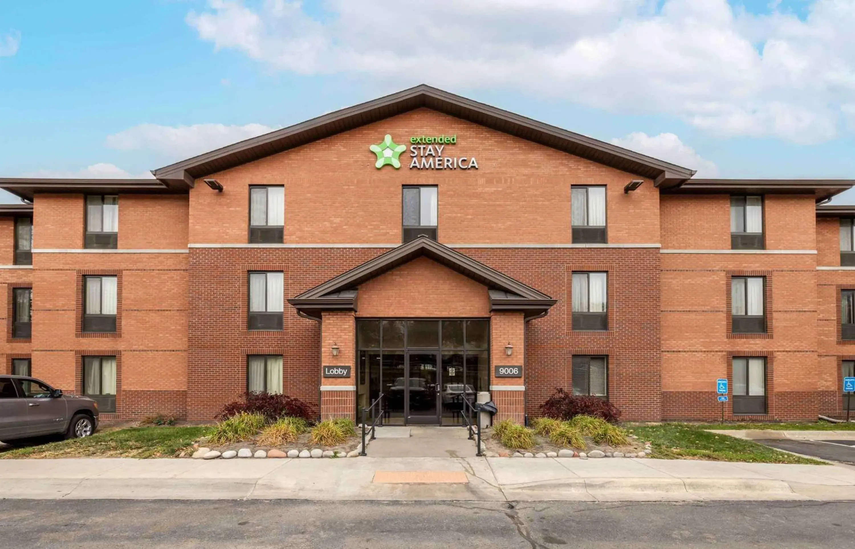 Property building in Extended Stay America Suites - Omaha - West Property building in Extended Stay America Suites - Omaha - West