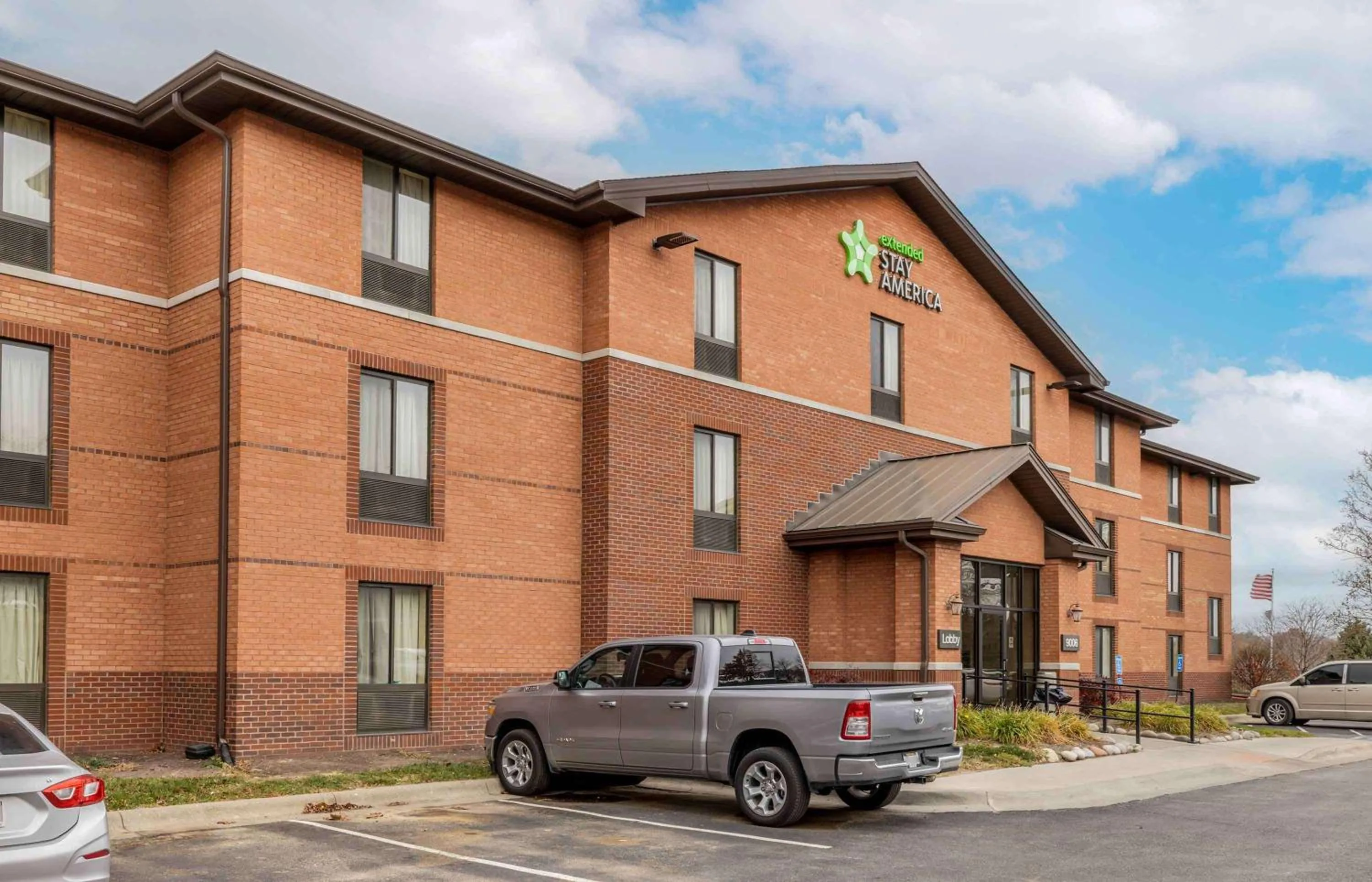 Property building in Extended Stay America Suites - Omaha - West