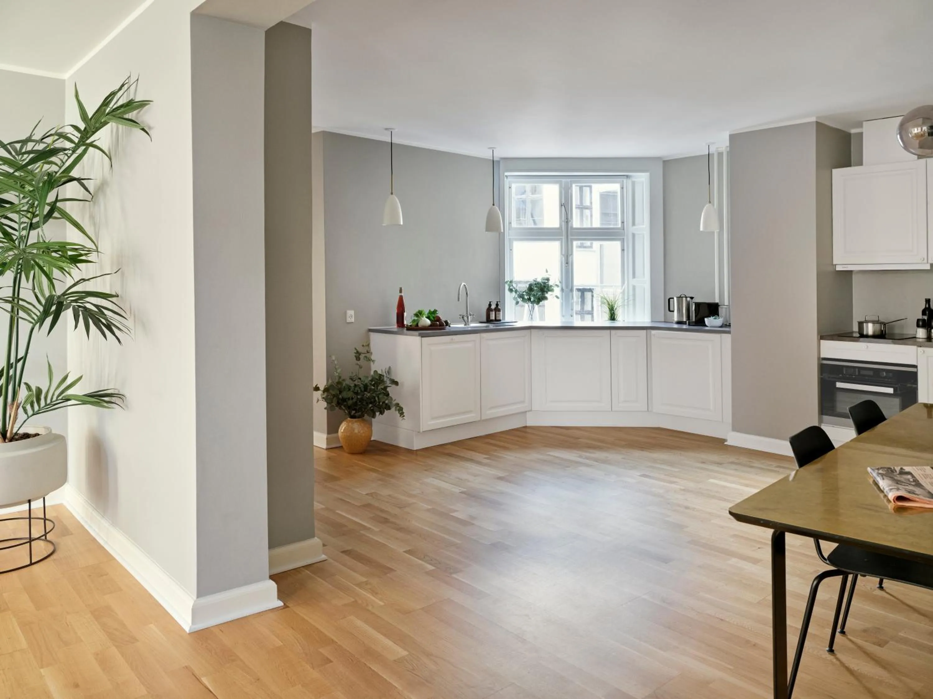Kitchen or kitchenette in Rosenborg Hotel Apartments