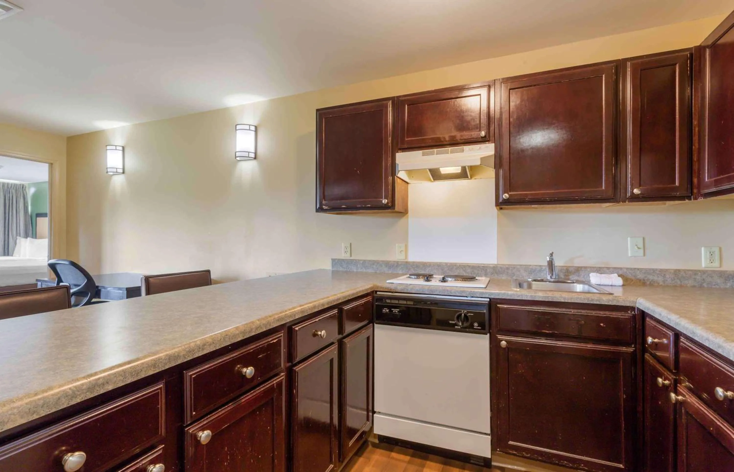 Kitchen or kitchenette in Extended Stay America Suites - Columbia - Northwest Harbison