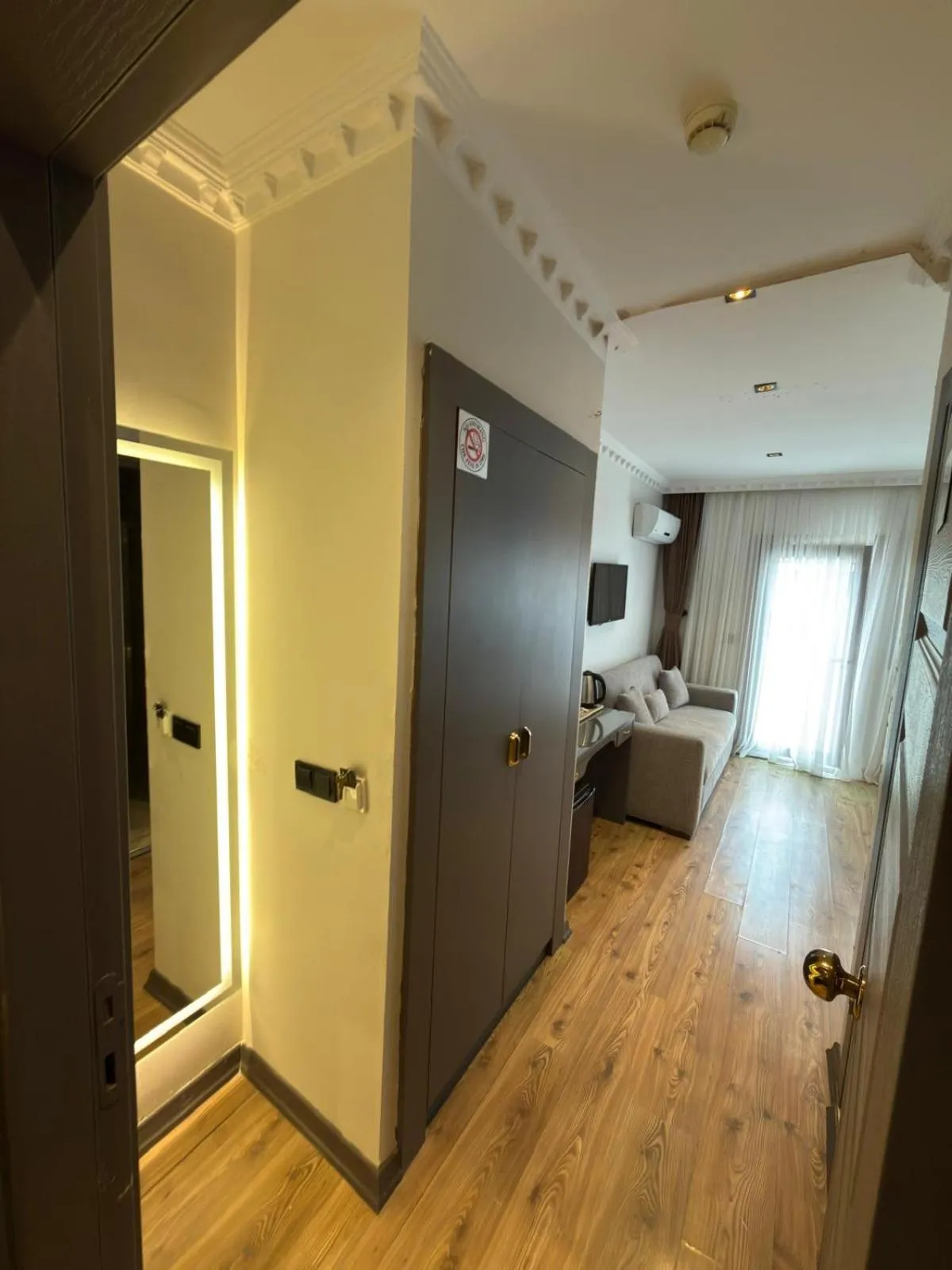 Photo of the whole room, Bed in The PeraPort Hotel