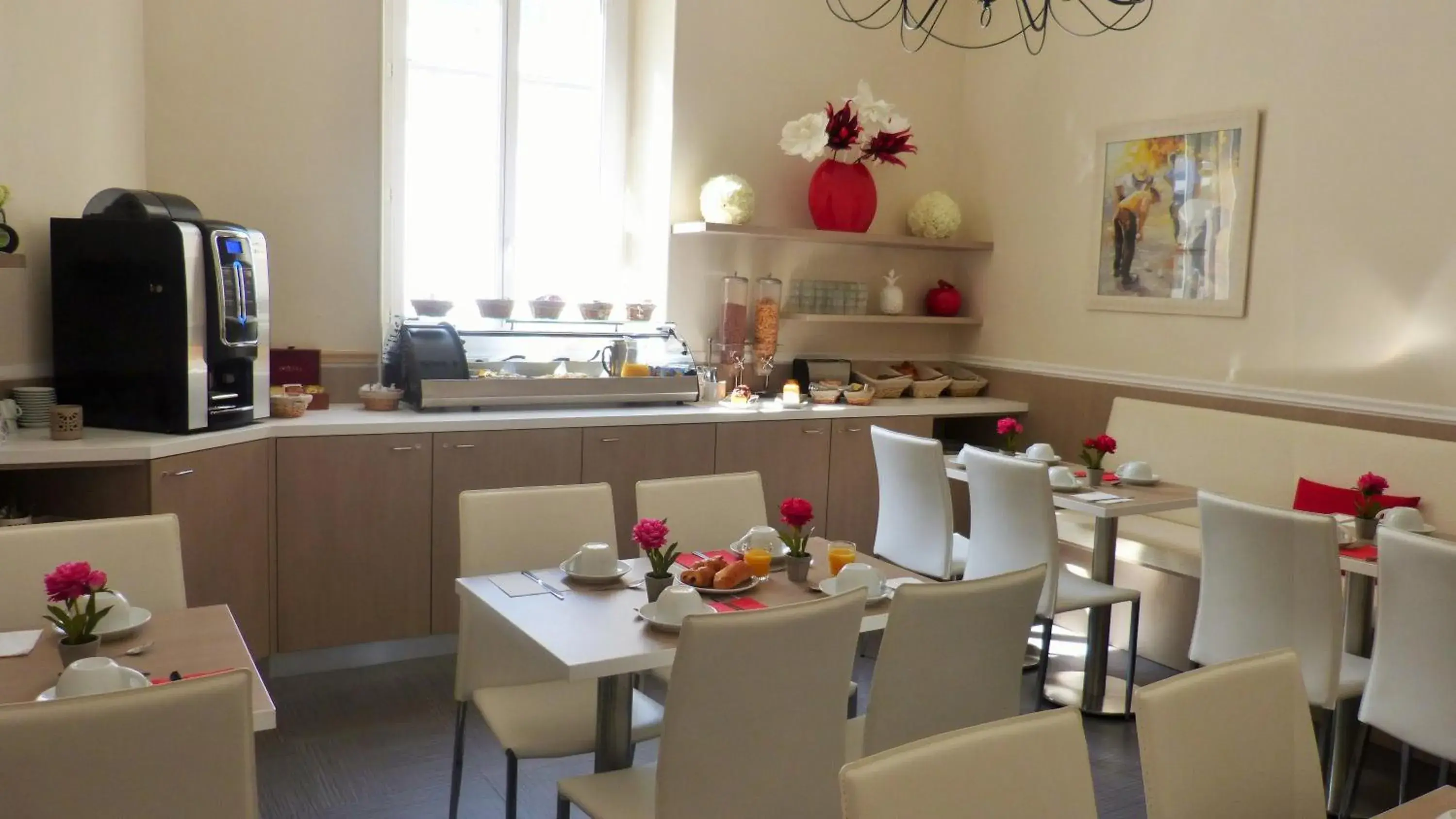 Buffet breakfast, Restaurant/Places to Eat in Hôtel Helvétique