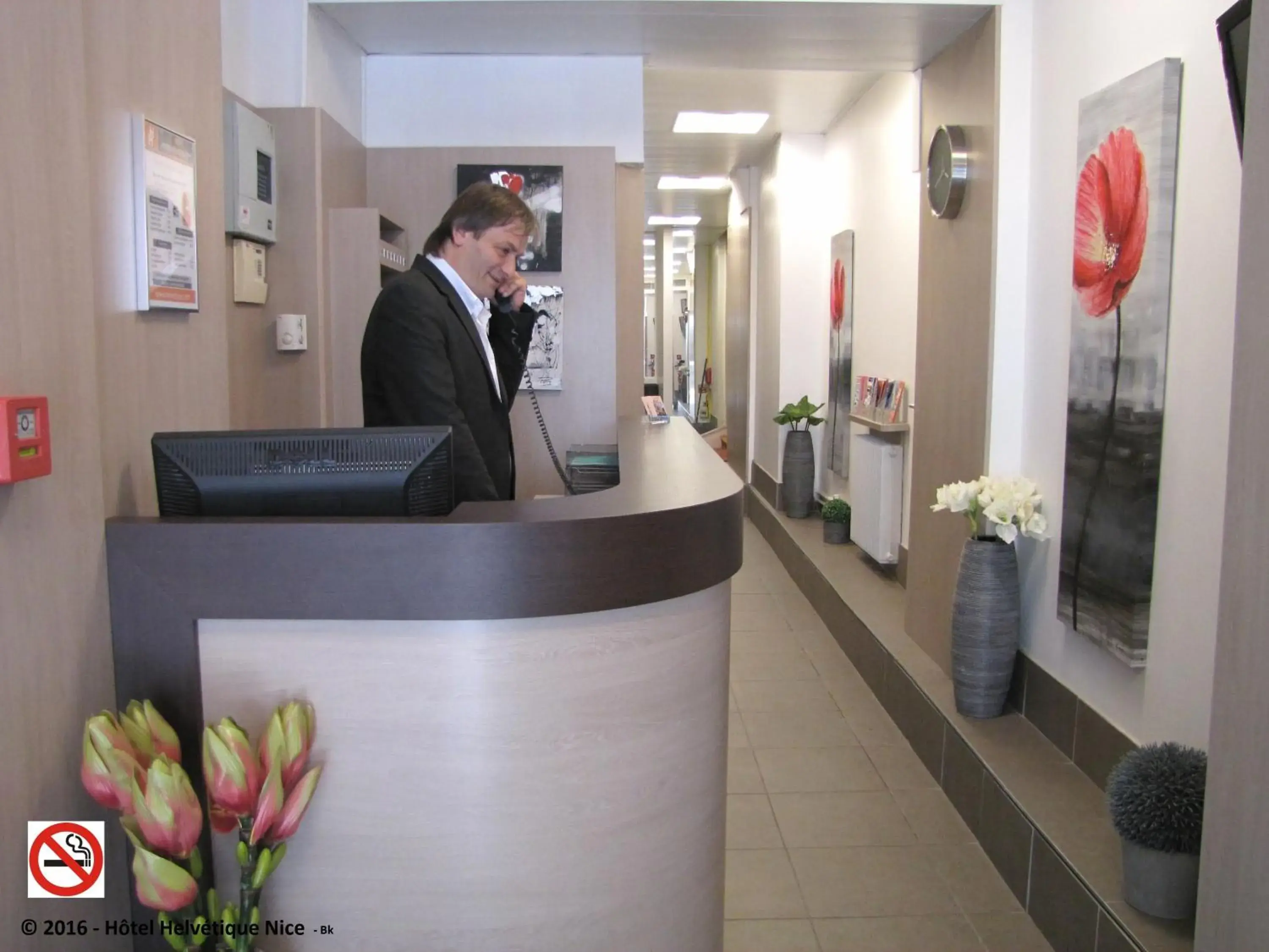 Staff, Lobby/Reception in Hôtel Helvétique