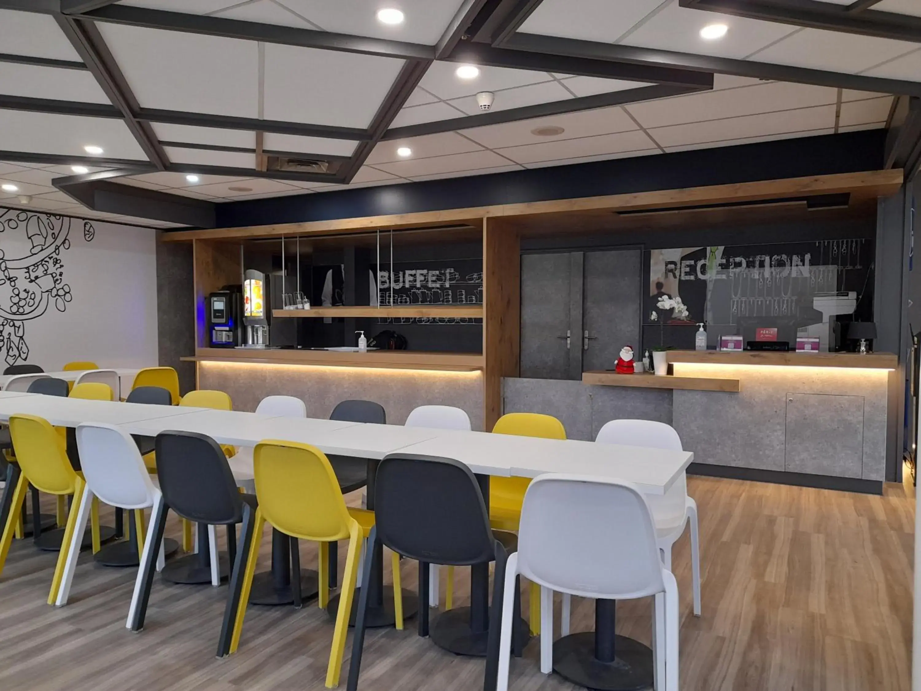 Lobby or reception in Ibis Budget Fresnes Orly Lobby or reception in Ibis Budget Fresnes Orly
