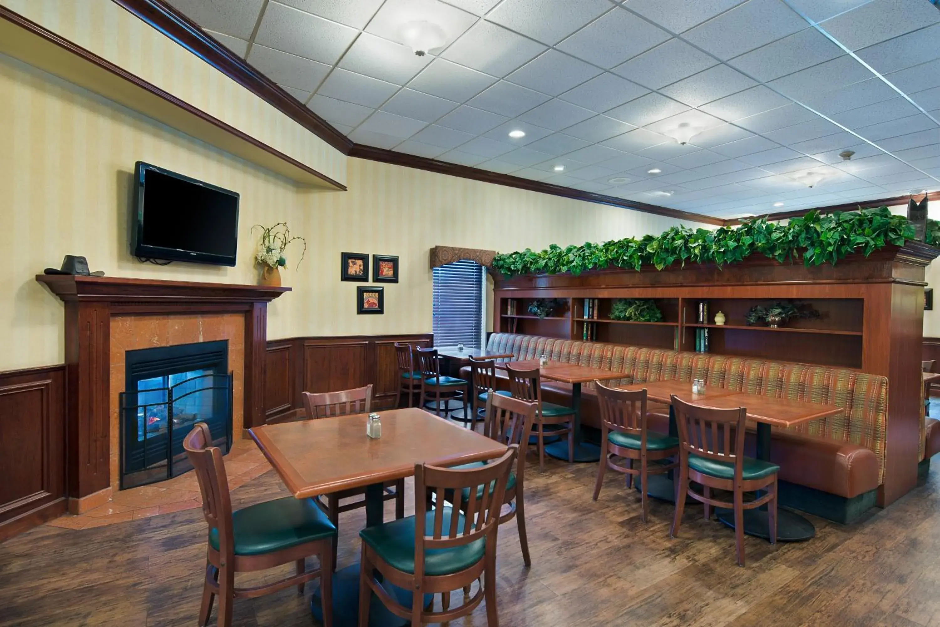 Restaurant/places to eat in Oxford Suites Pendleton Restaurant/places to eat in Oxford Suites Pendleton