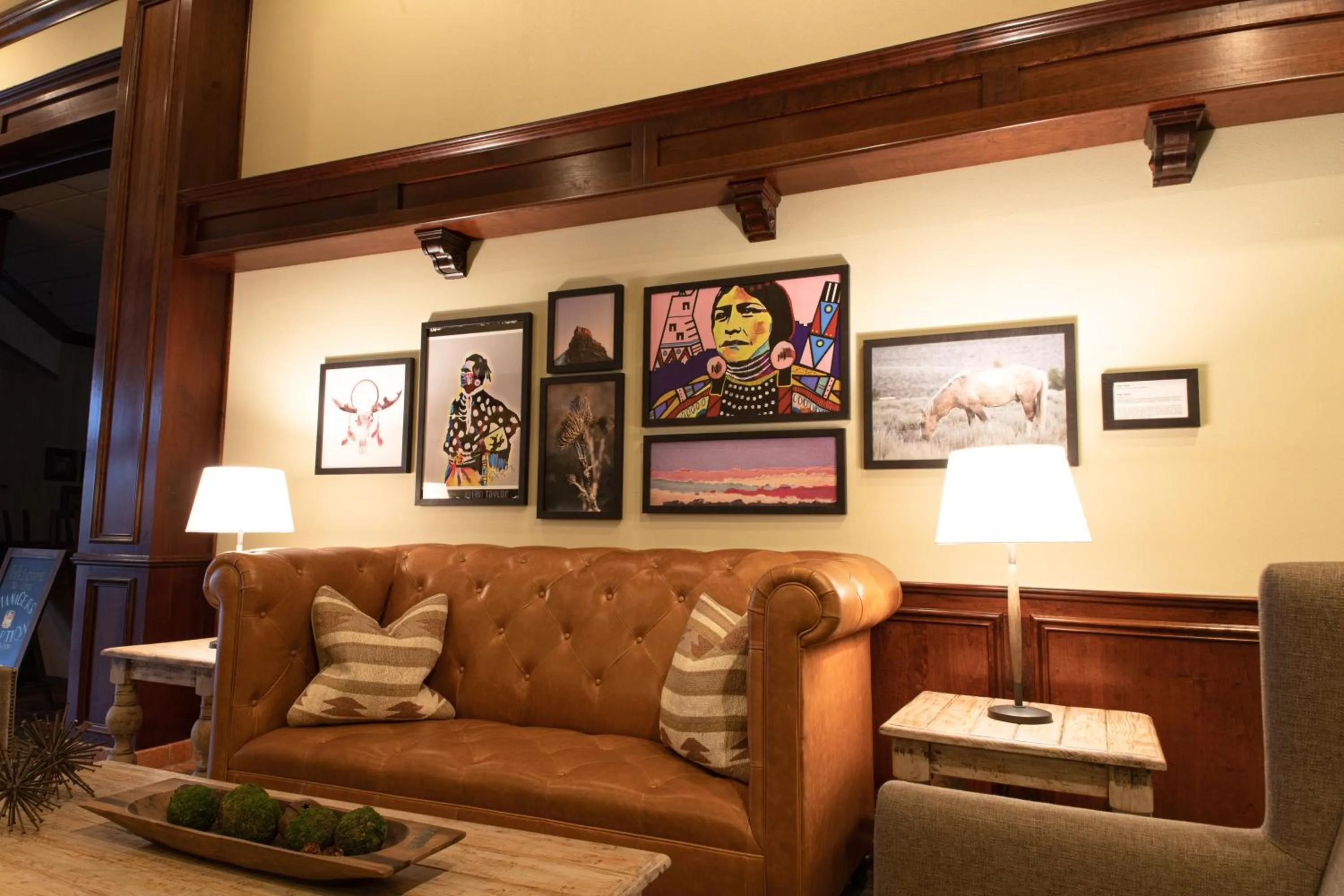 Lobby or reception in Oxford Suites Pendleton