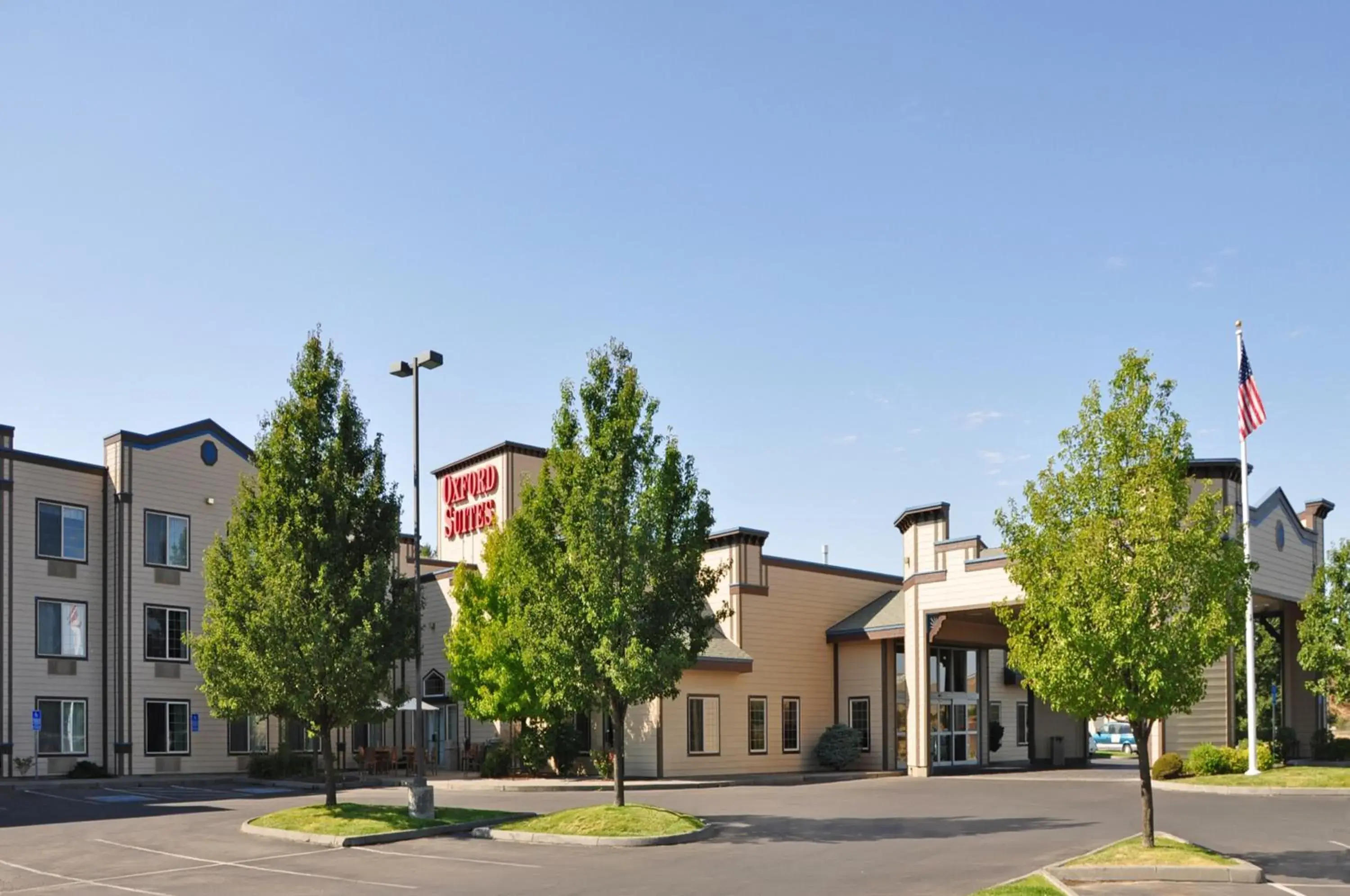 Facade/entrance in Oxford Suites Pendleton Facade/entrance in Oxford Suites Pendleton