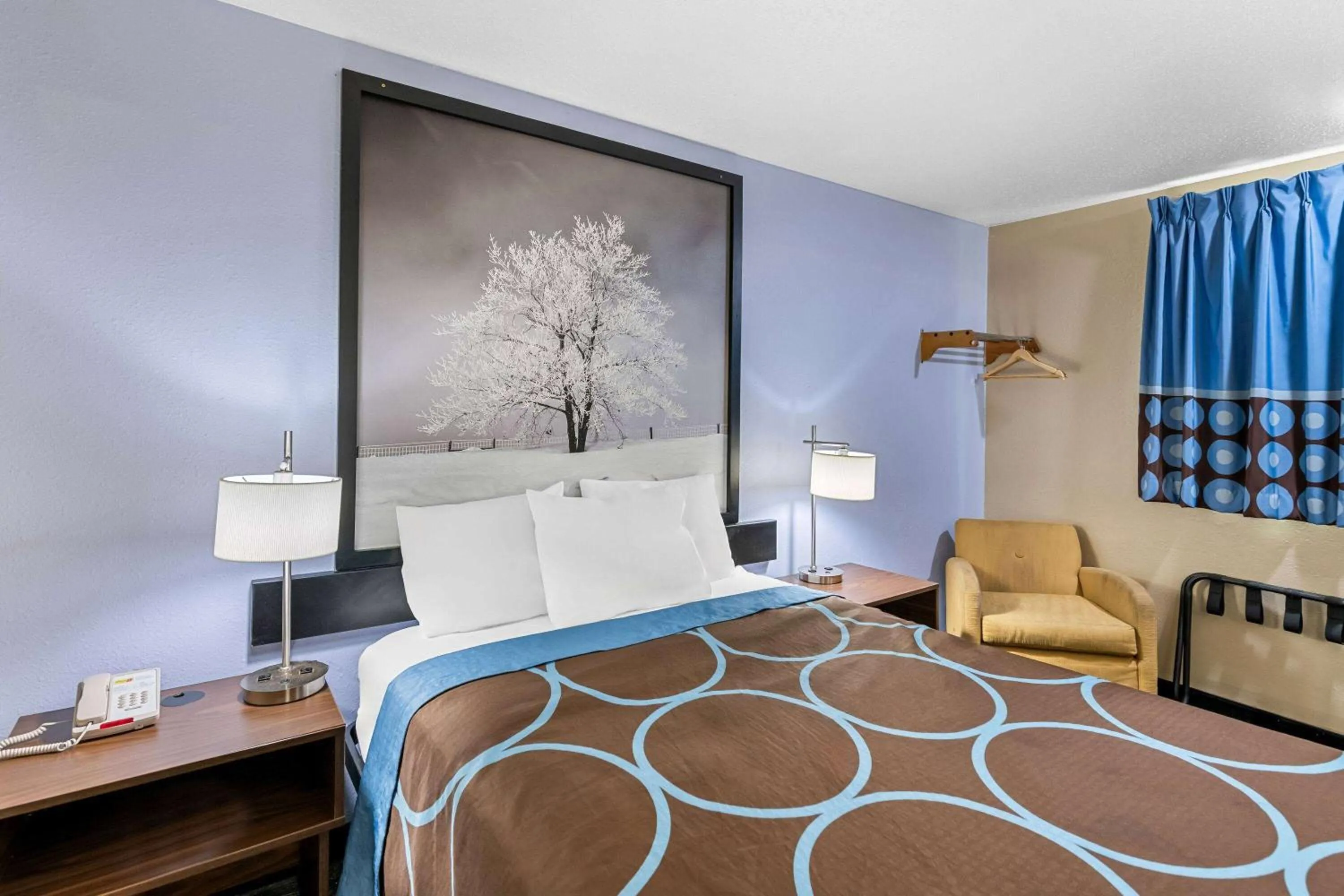 Bed in Super 8 by Wyndham Council Bluffs IA Omaha NE Area