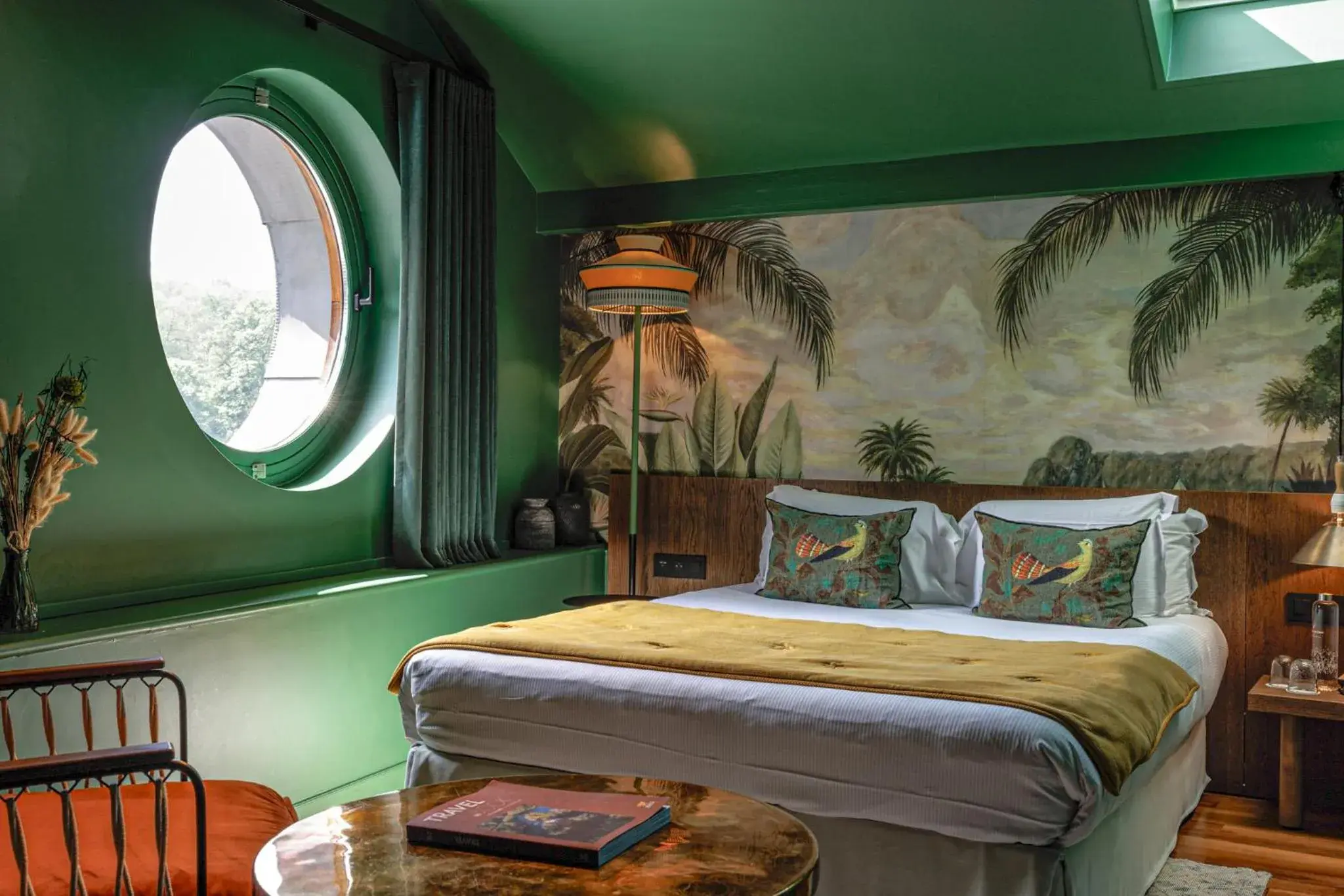 Photo of the whole room, Bed in Les Etangs de Corot Photo of the whole room, Bed in Les Etangs de Corot