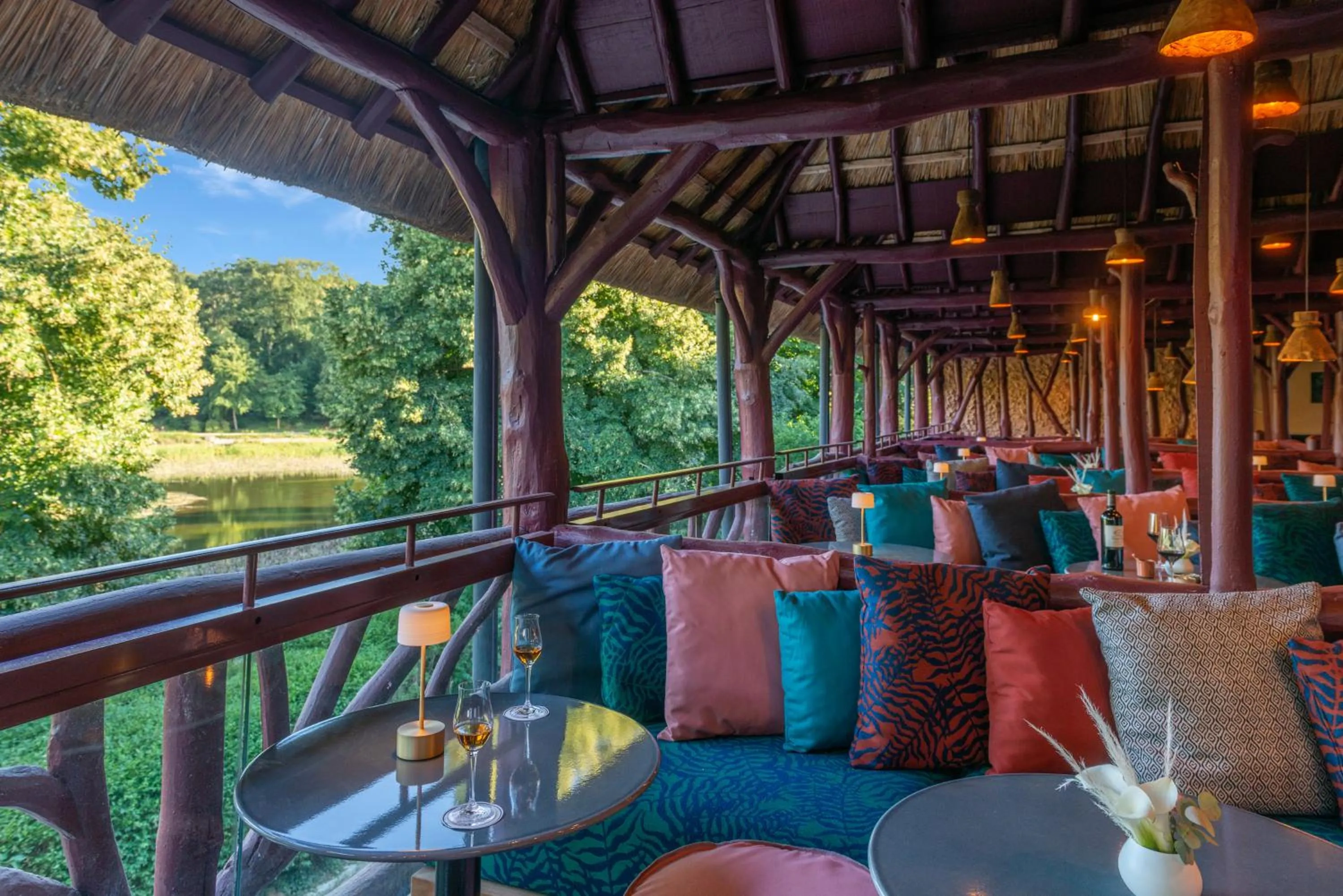 Patio in Les Etangs de Corot