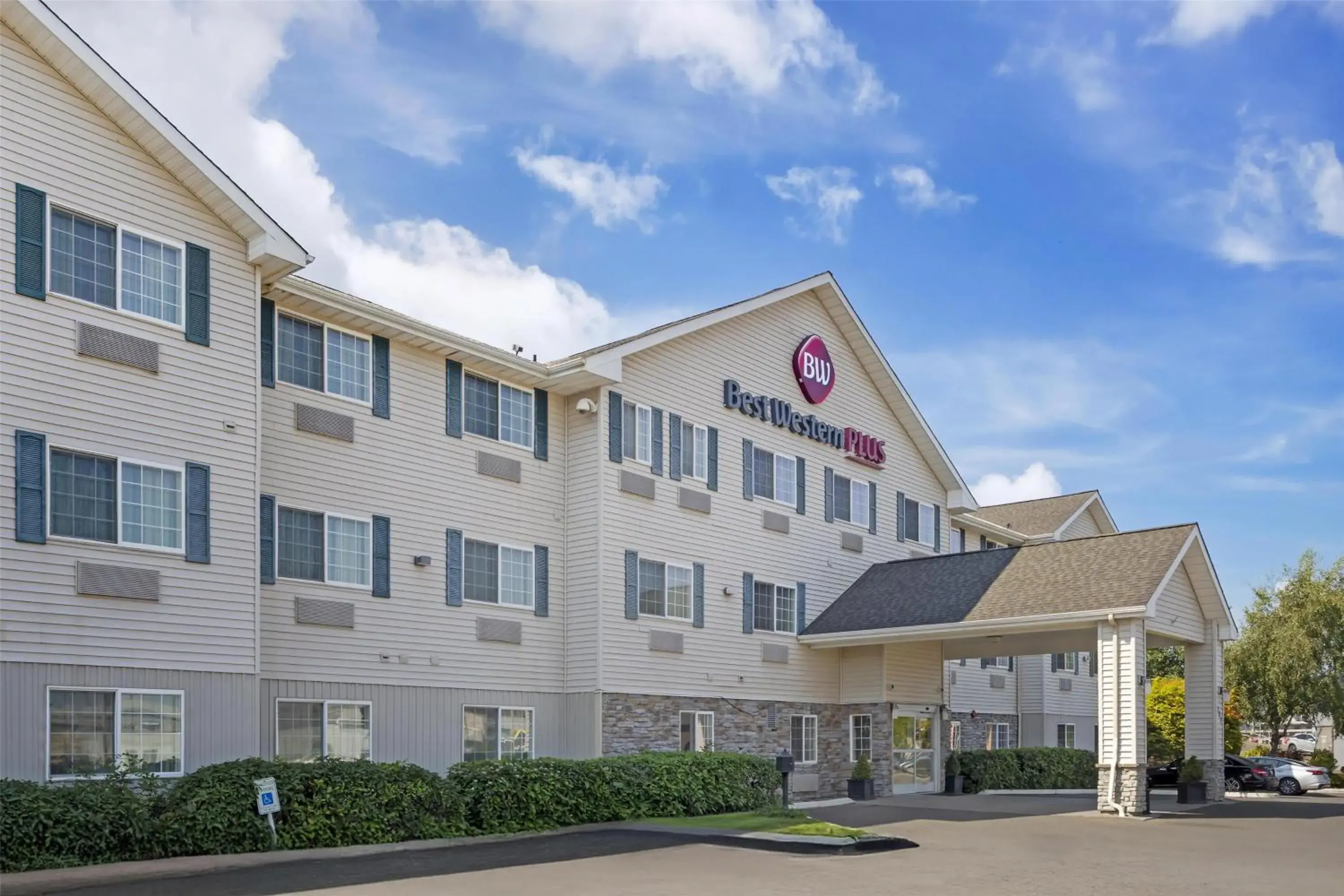 Property building in Best Western Plus Aberdeen Property building in Best Western Plus Aberdeen