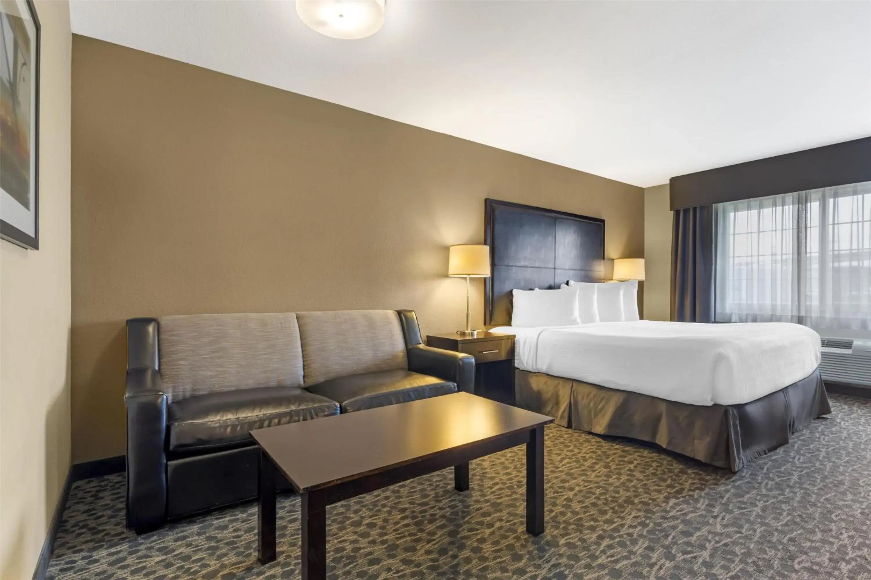 Bedroom, Bed in Best Western Plus Aberdeen Bedroom, Bed in Best Western Plus Aberdeen