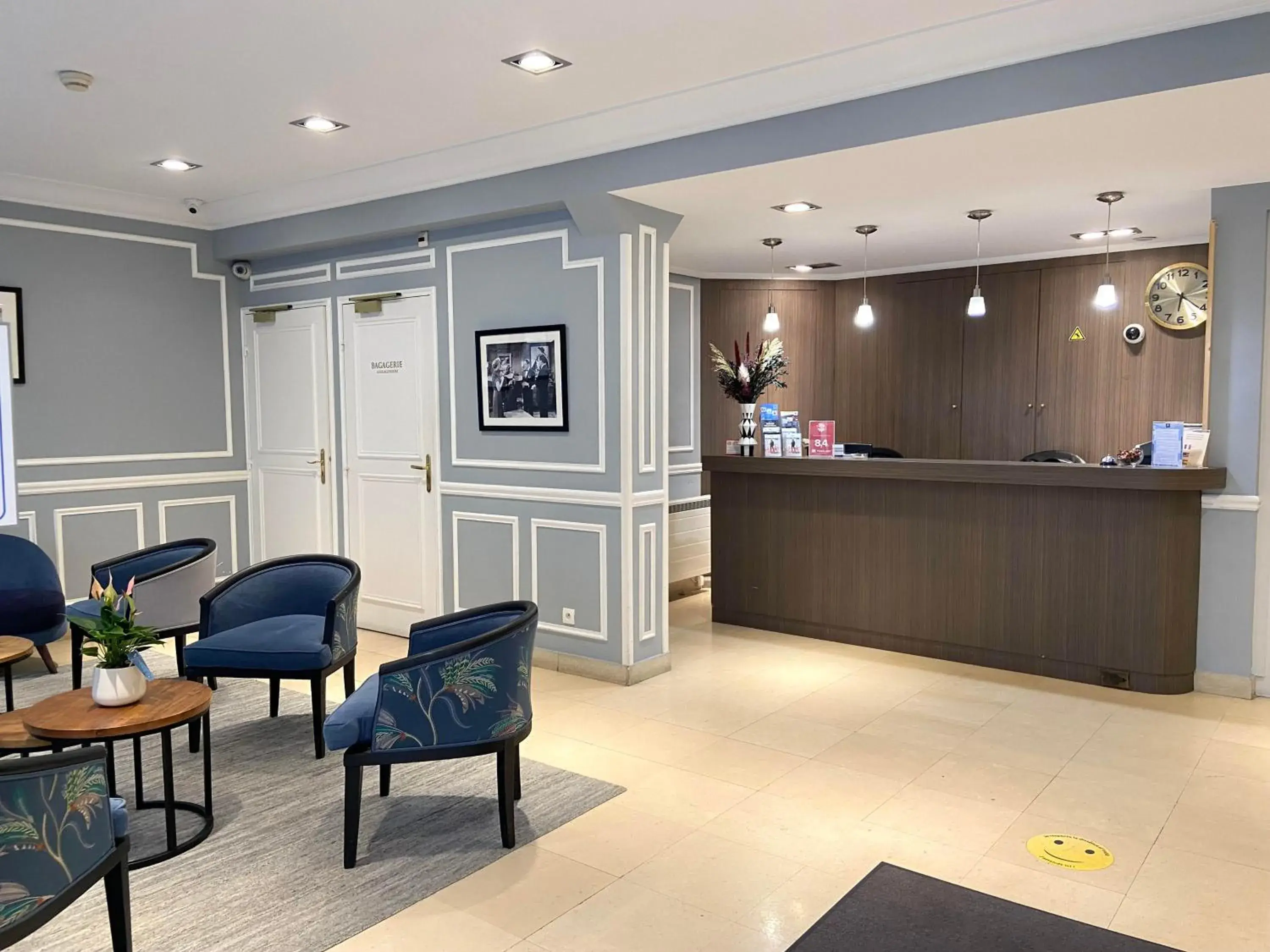 Lobby or reception in Hôtel Central Saint Germain Lobby or reception in Hôtel Central Saint Germain
