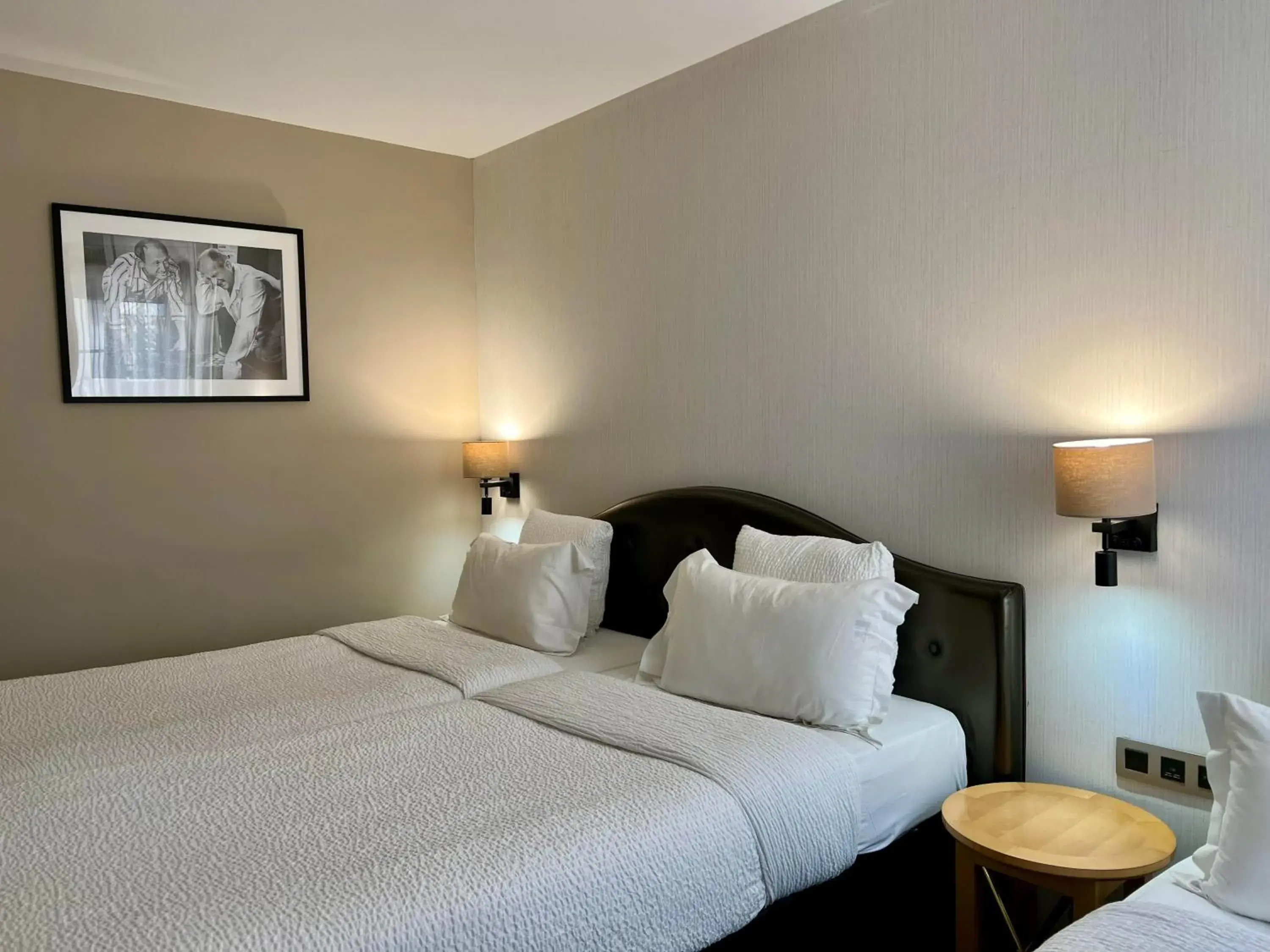 Bedroom, Bed in Hôtel Central Saint Germain Bedroom, Bed in Hôtel Central Saint Germain