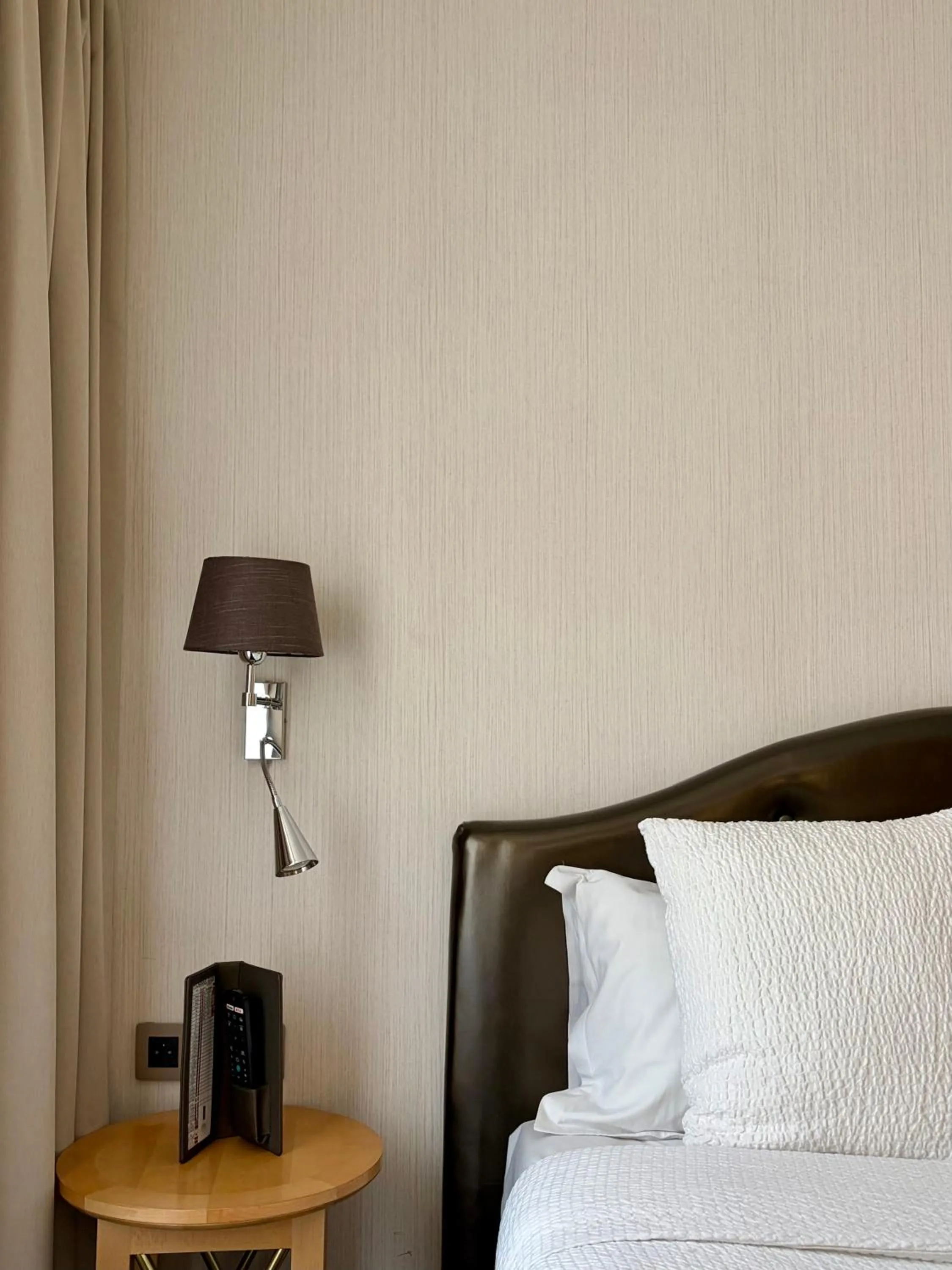 Bed in Hôtel Central Saint Germain