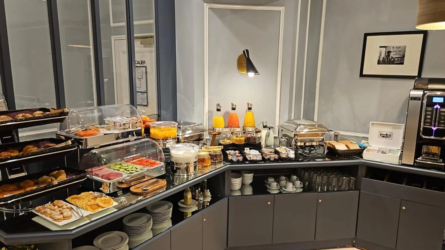 Buffet breakfast in Hôtel Central Saint Germain