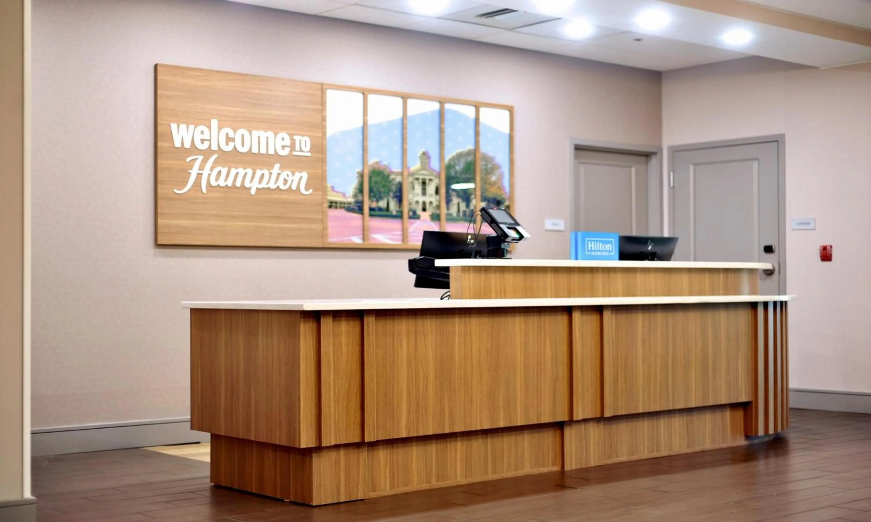 Lobby or reception in Hampton Inn Oxford/Conference Center