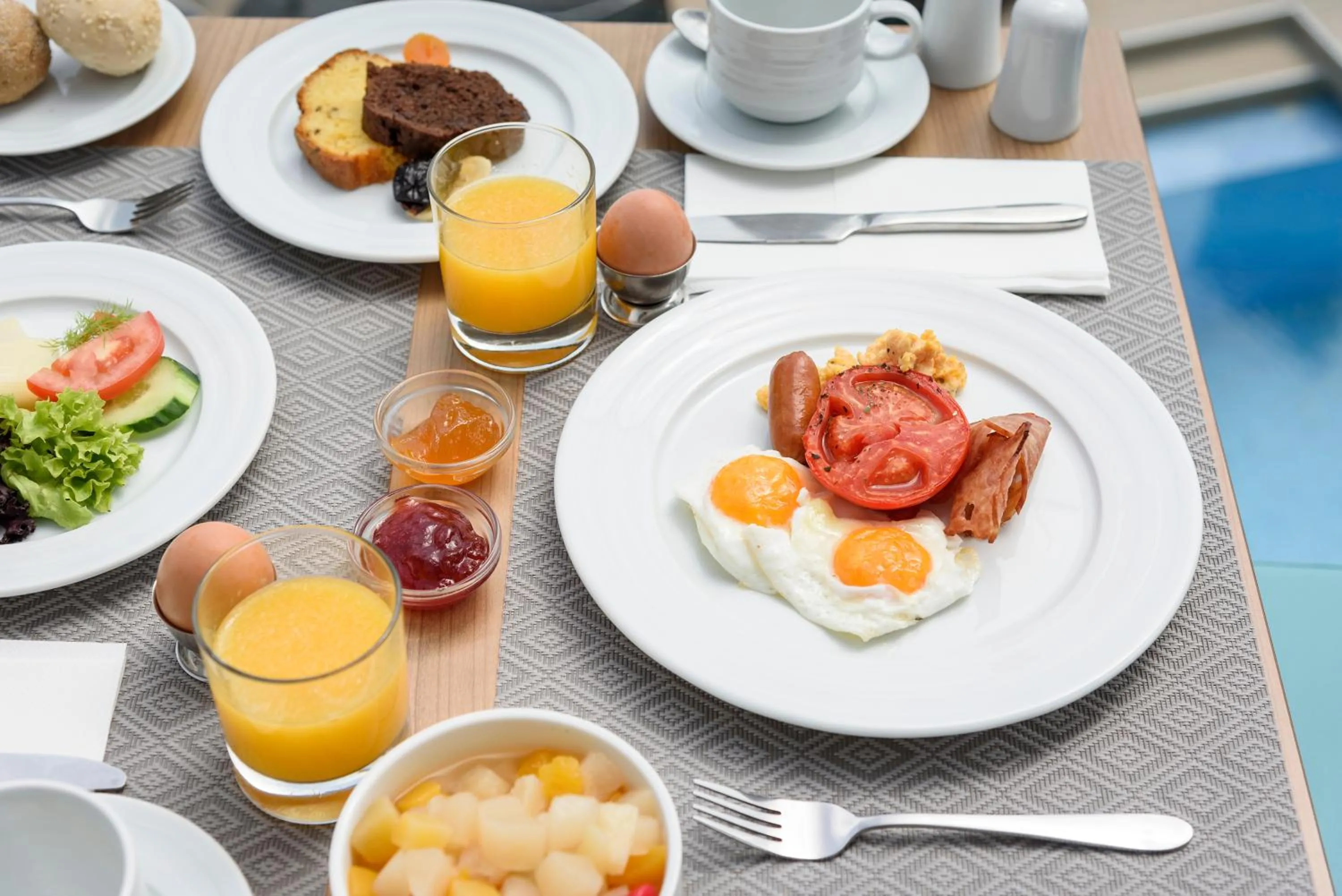 Buffet breakfast in Mare Boutique