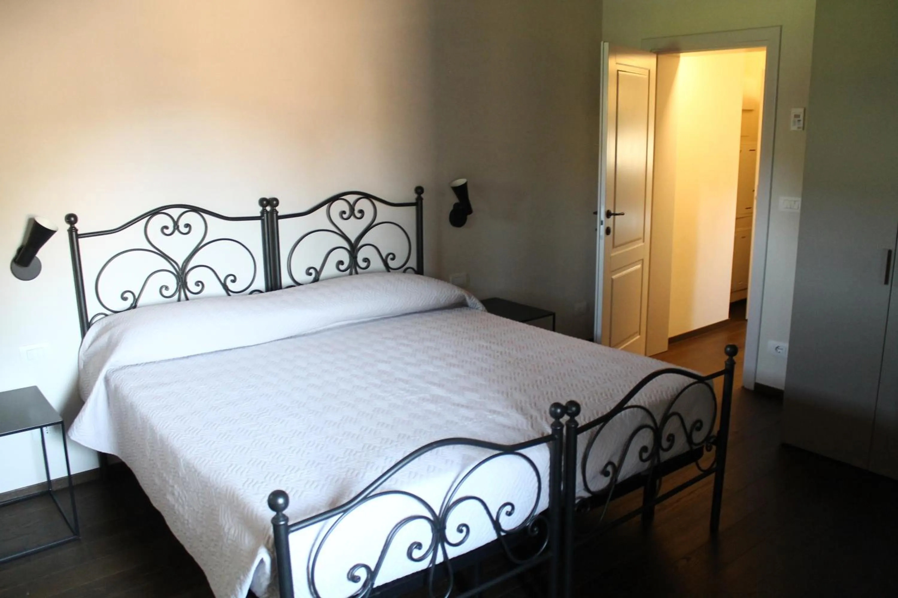 Bed in PALAZZO DE' ROSSI HOTEL