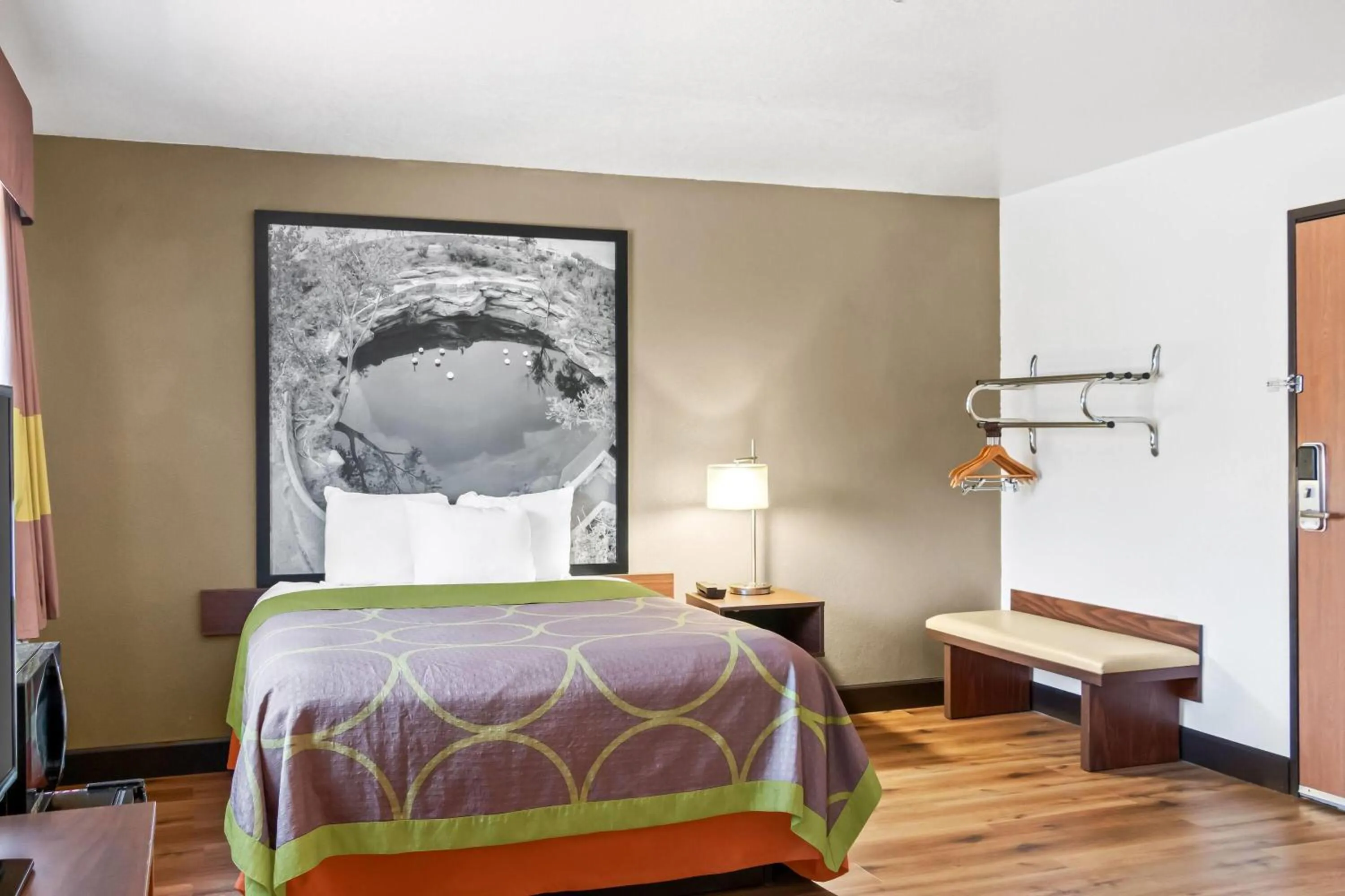 Bed in Super 8 by Wyndham Santa Rosa