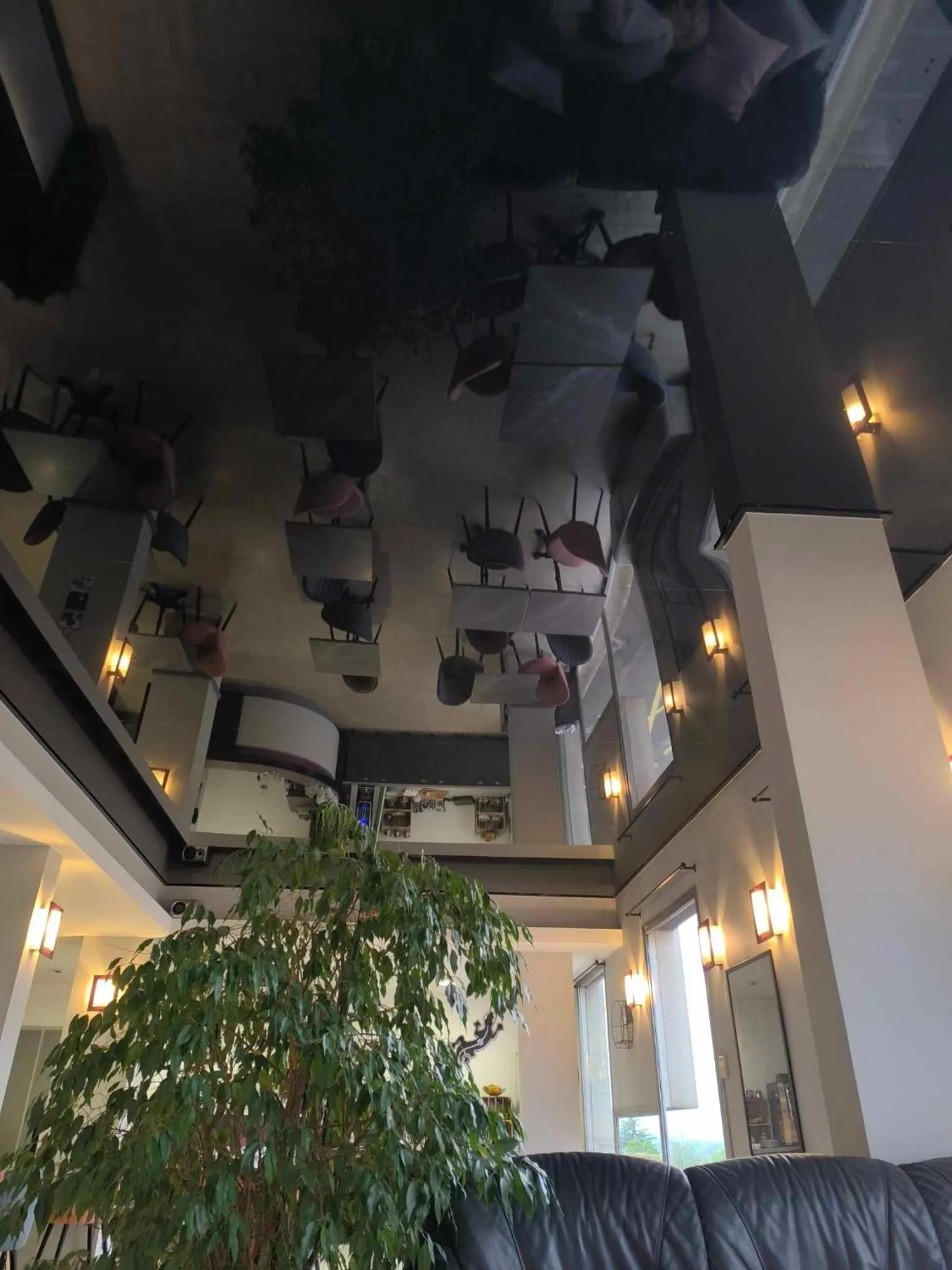 Dining area in Hôtel Saint Jacques