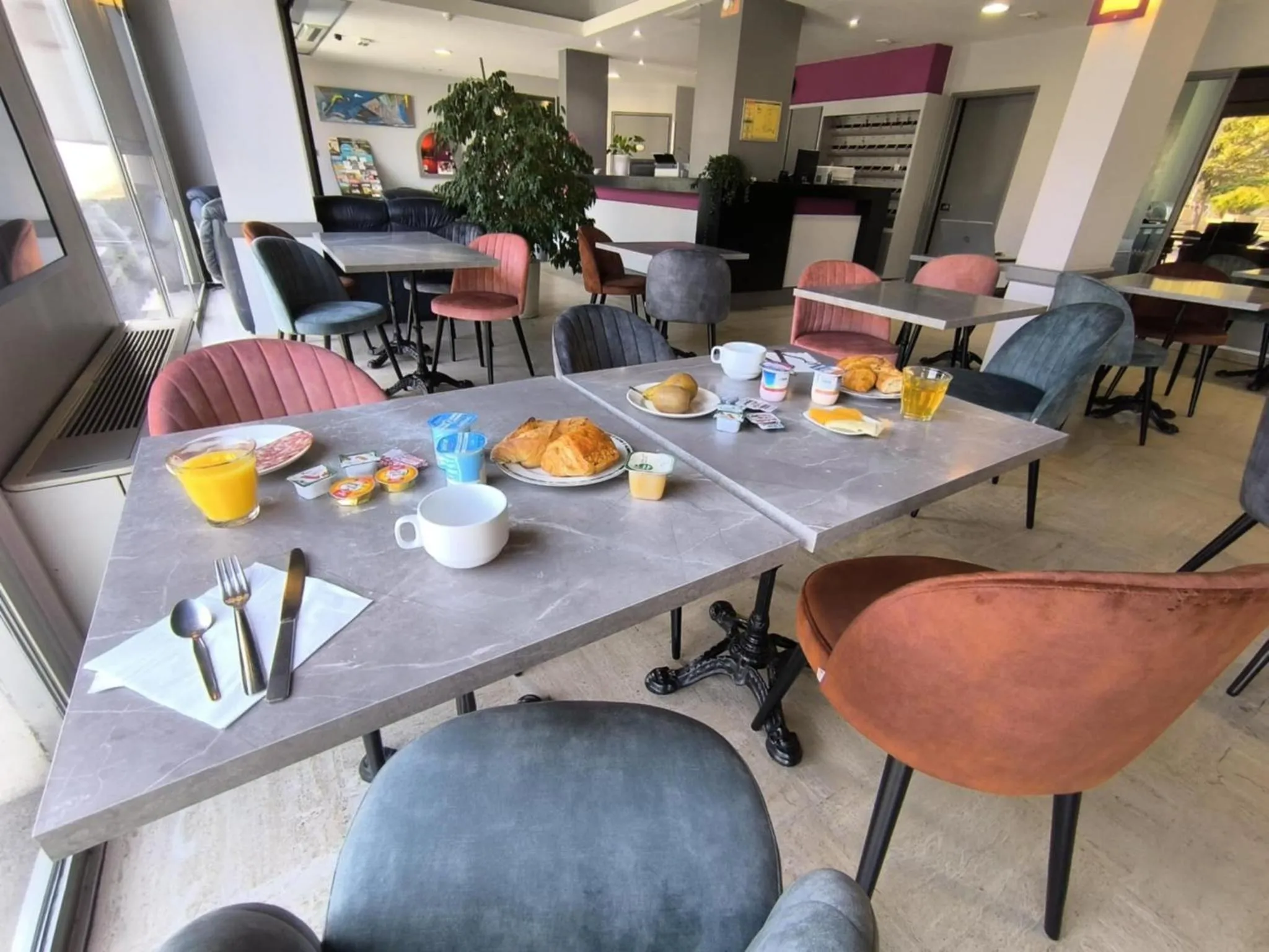 Dining area in Hôtel Saint Jacques