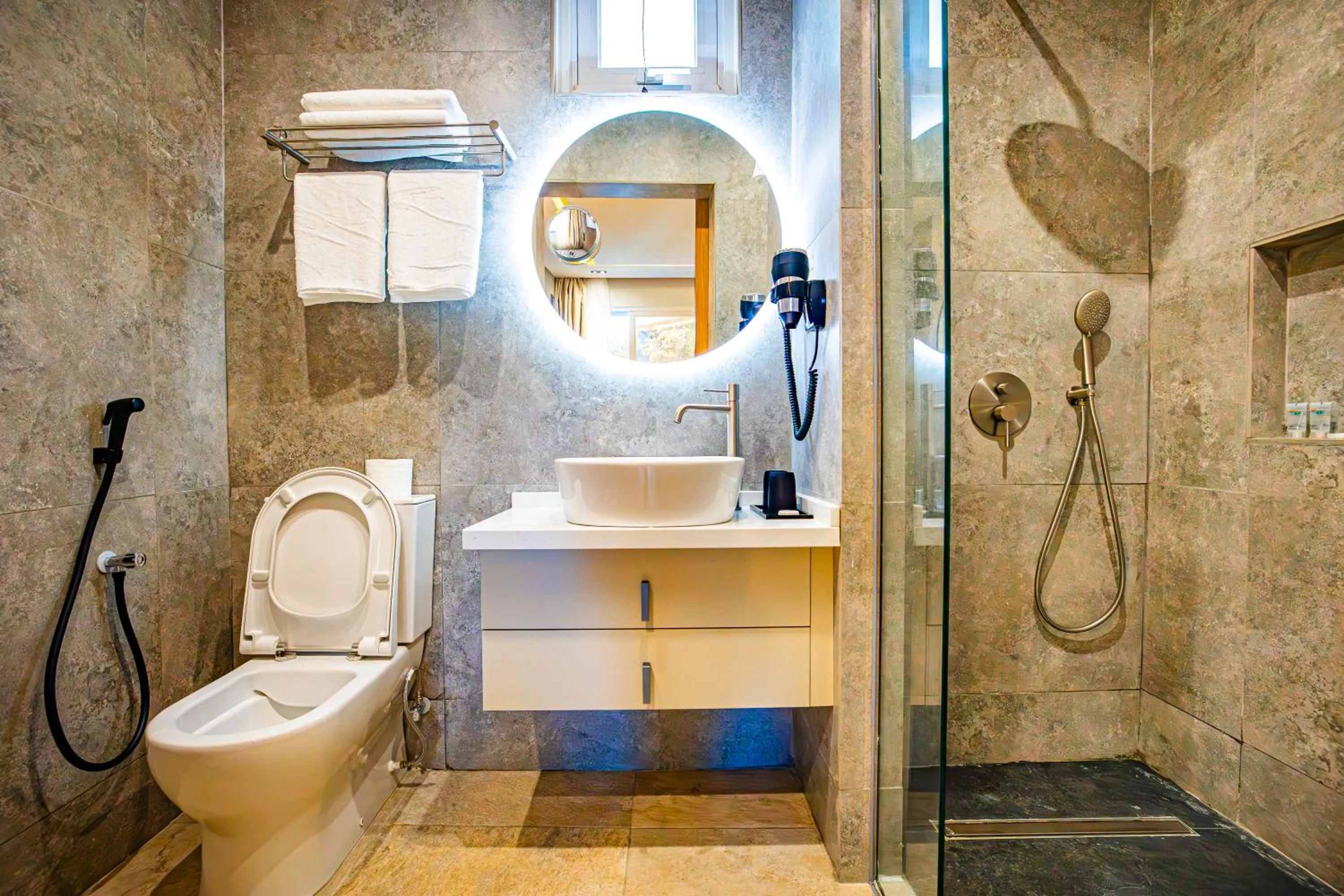 Shower in Sunset Beach Hotel