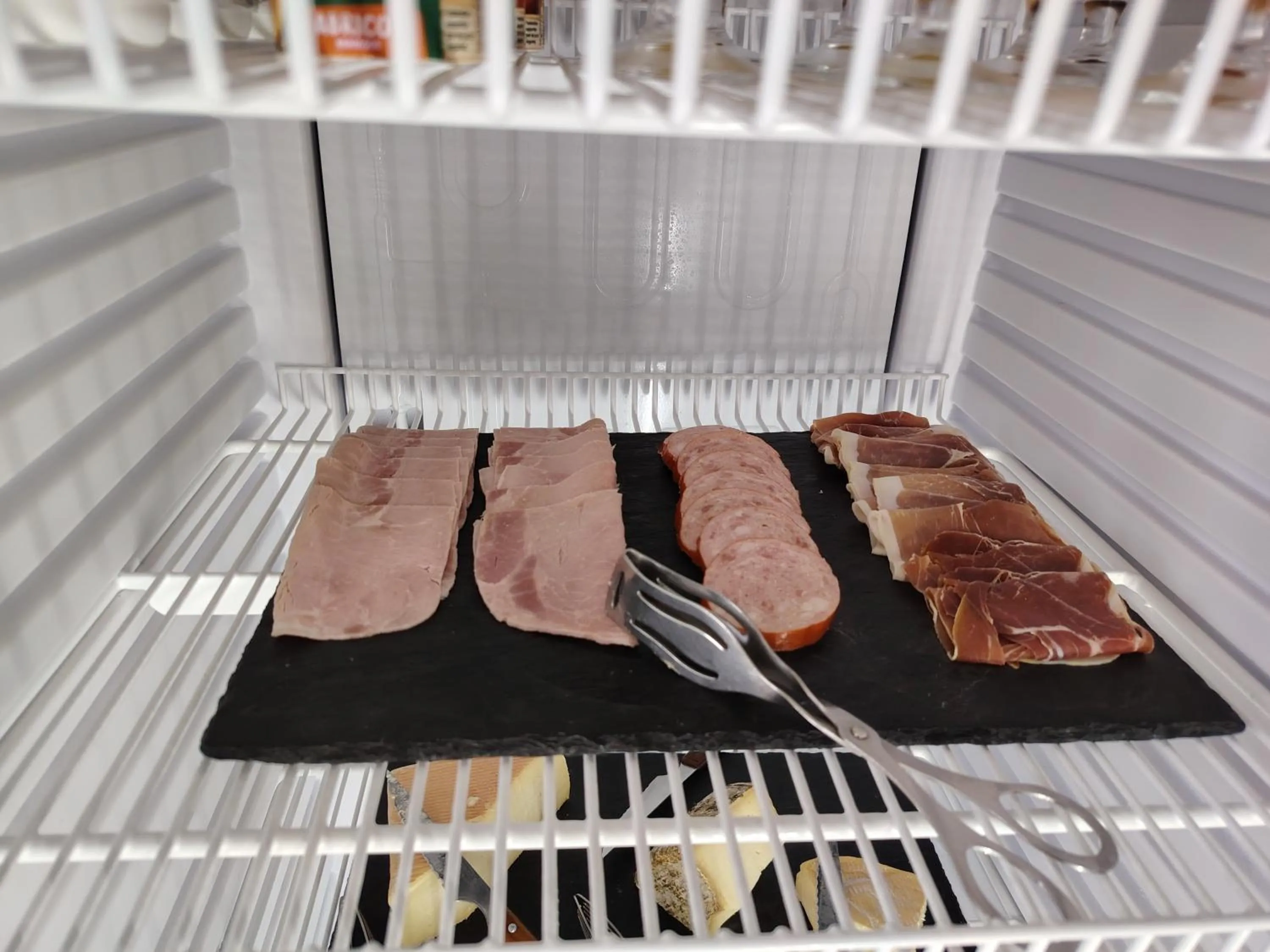 Breakfast in Kyriad Laon