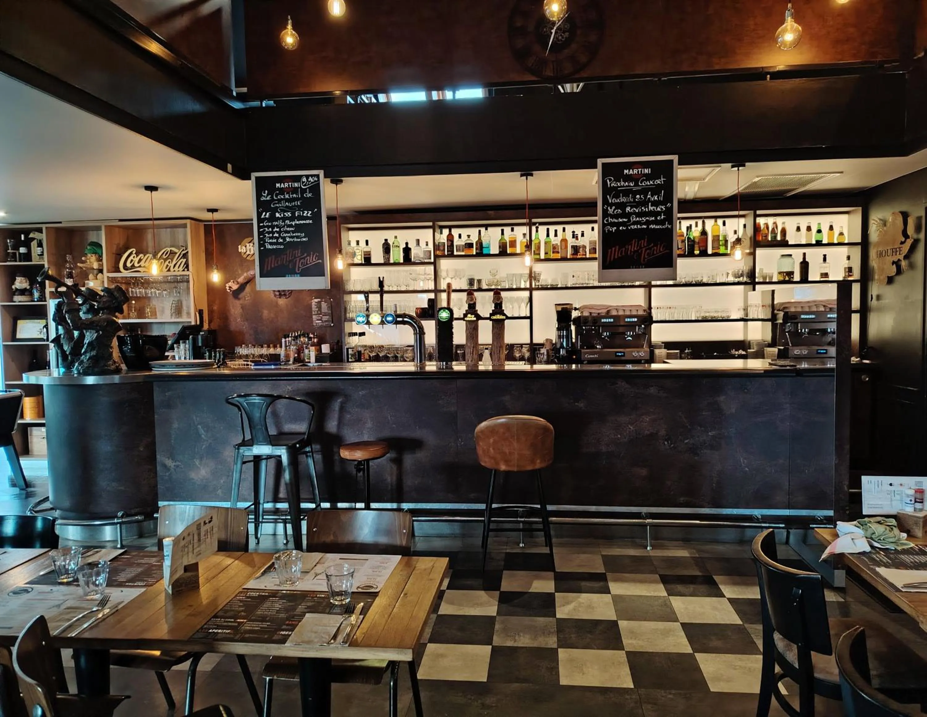 Restaurant/places to eat in Kyriad Laon