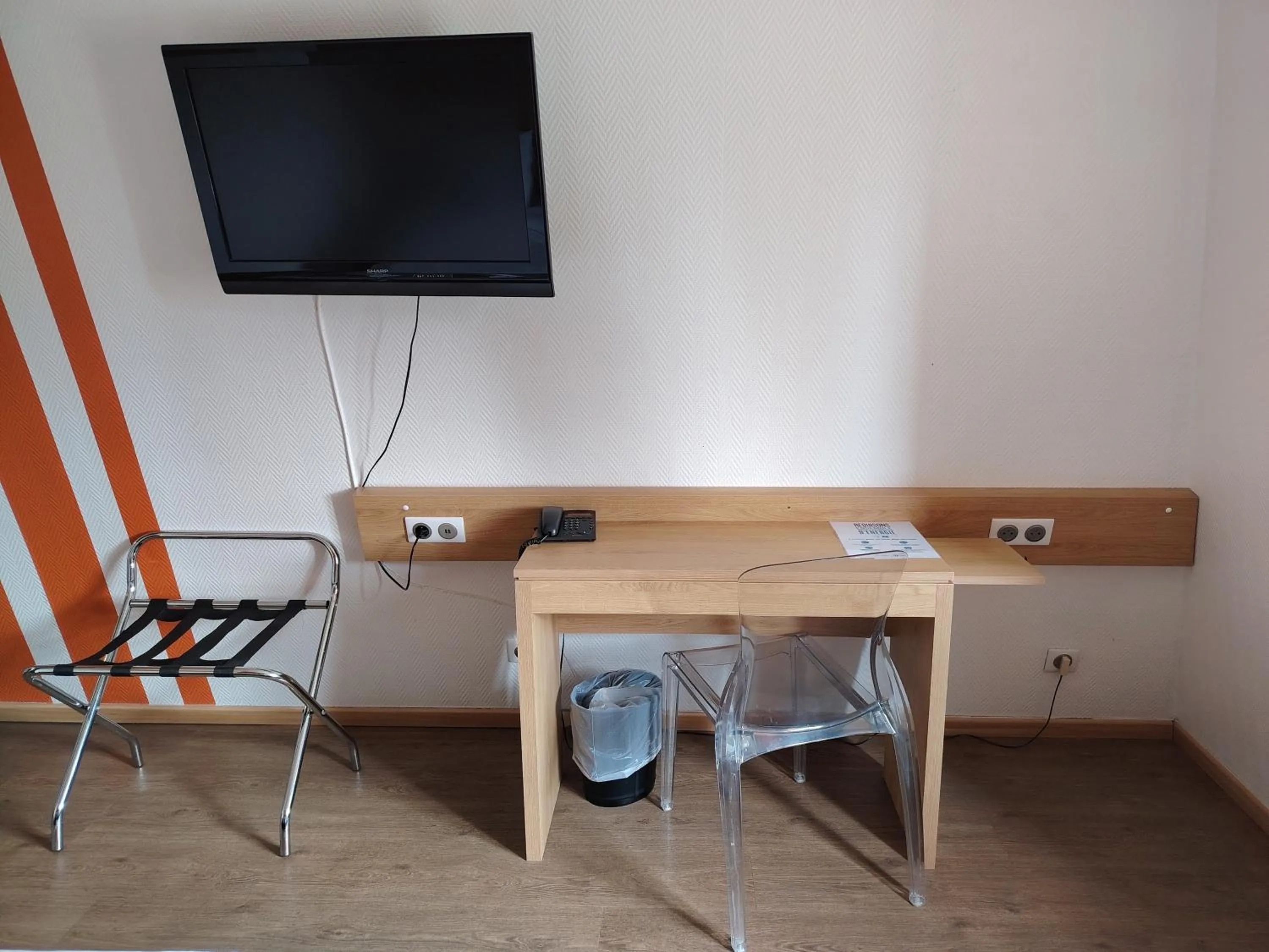 TV and multimedia in Kyriad Laon