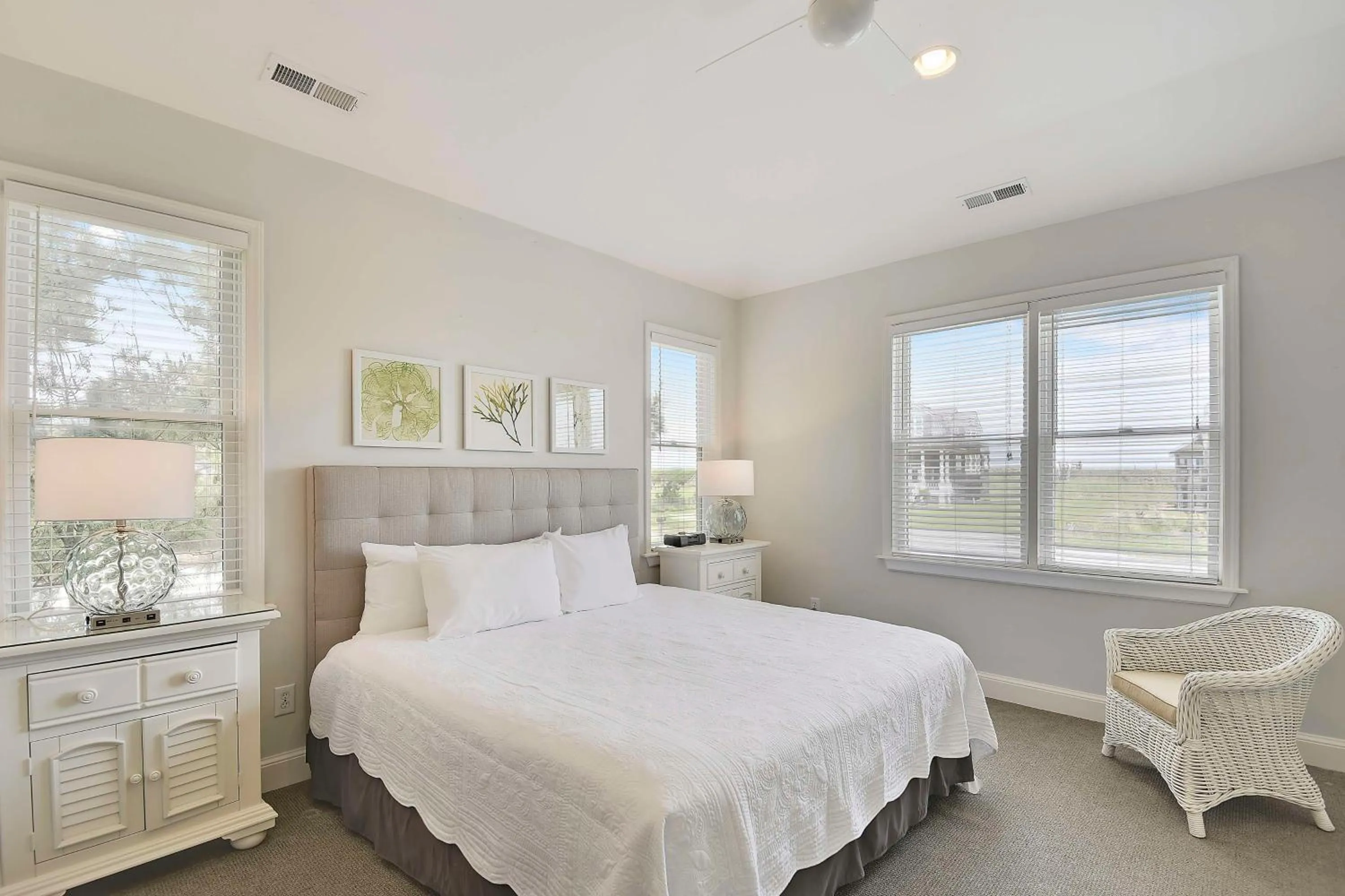 Bedroom, Bed in The Sanderling