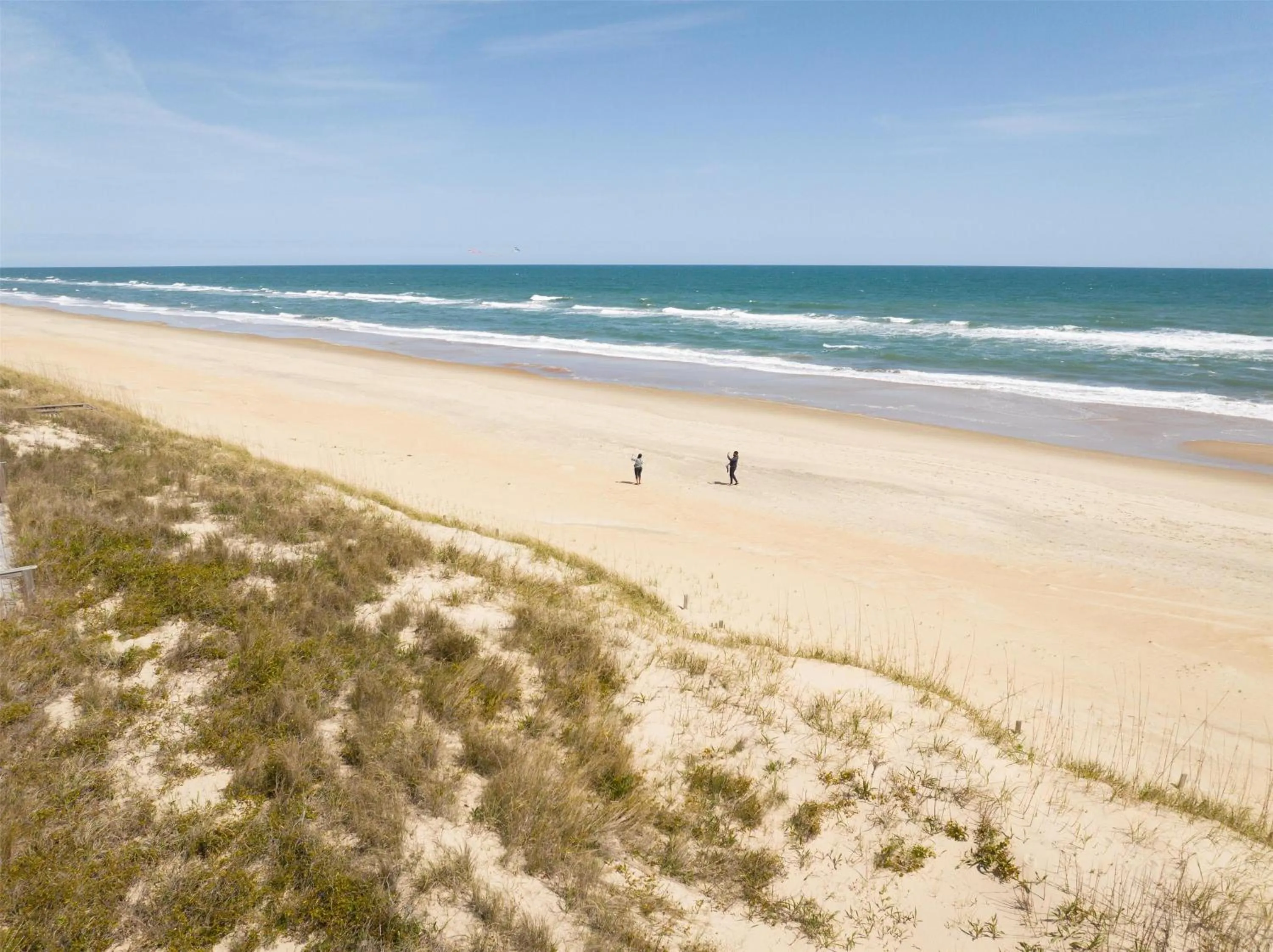 Beach in The Sanderling