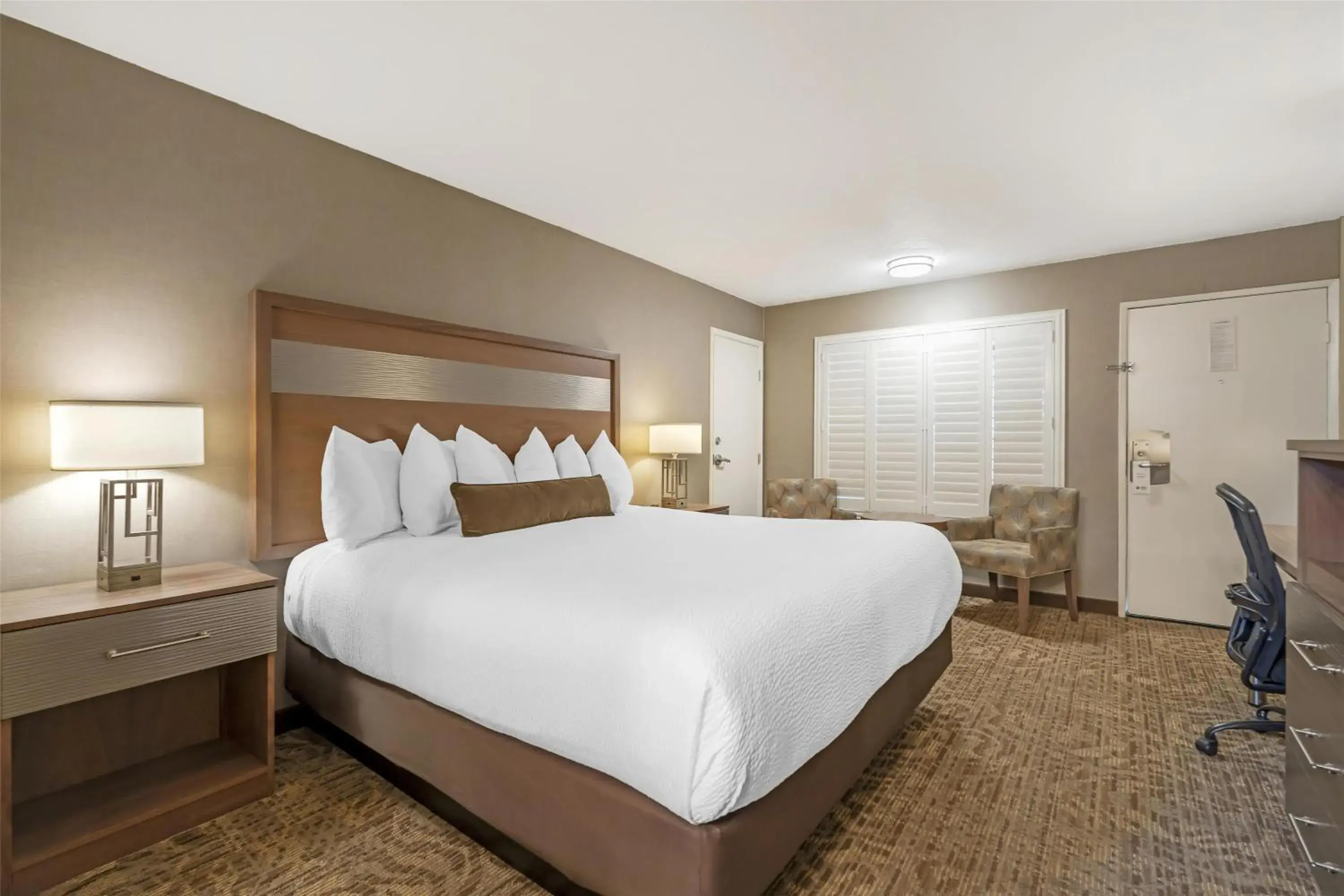 Bedroom, Bed in Best Western Plus Anaheim Inn Bedroom, Bed in Best Western Plus Anaheim Inn